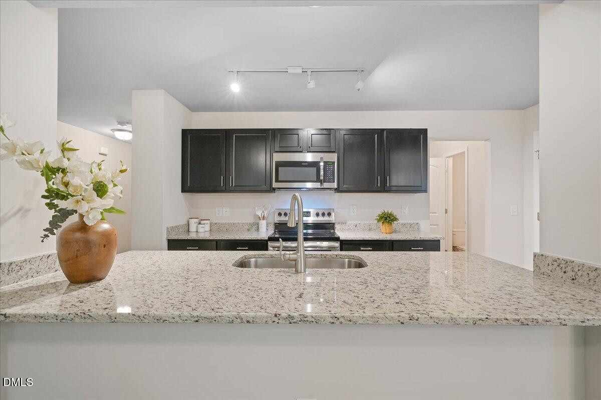 4225 Meadowview Lane Property Photo 13