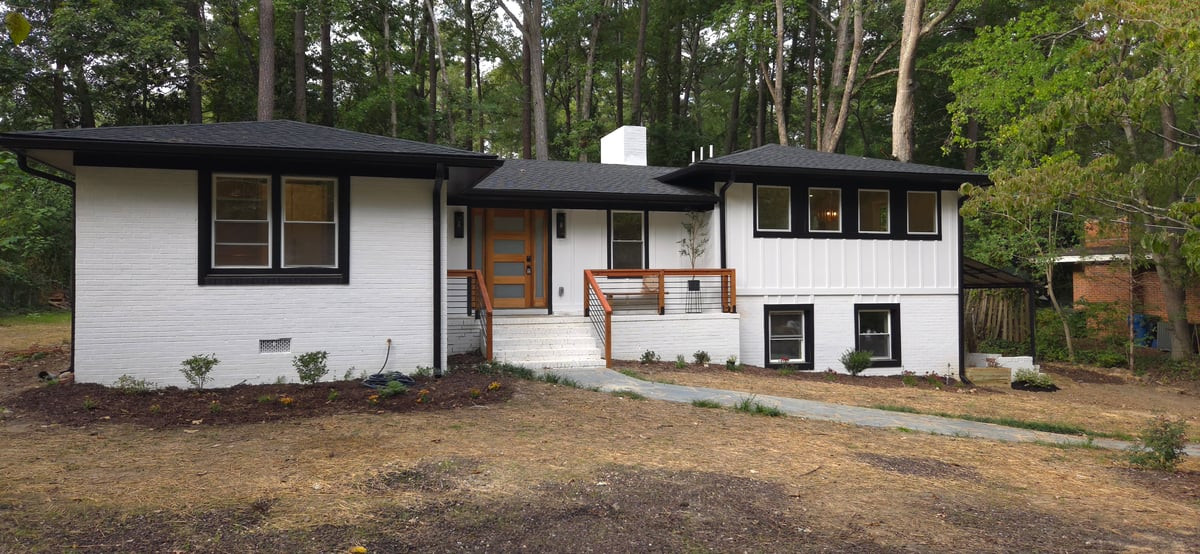 2828 Stuart Drive Property Photo 3