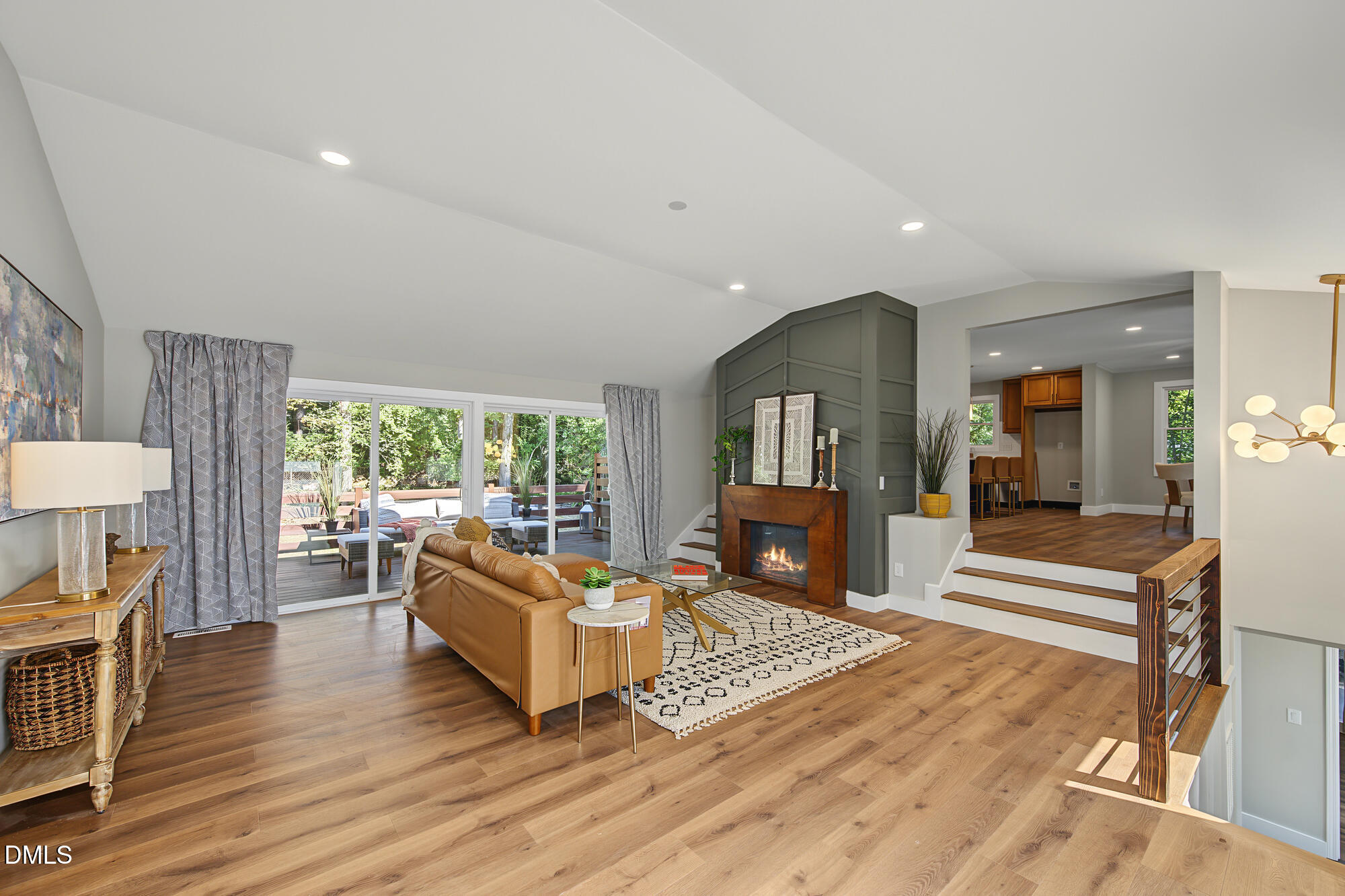 2828 Stuart Drive Property Photo 6