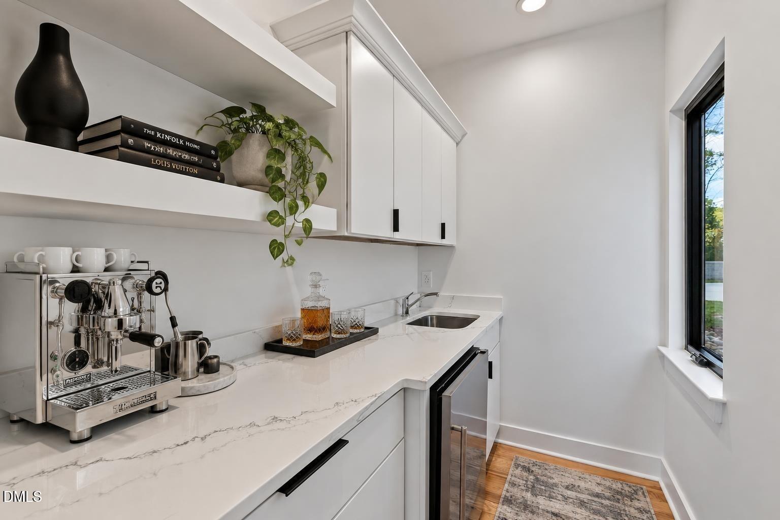 805 N Roxboro Street Property Photo 8