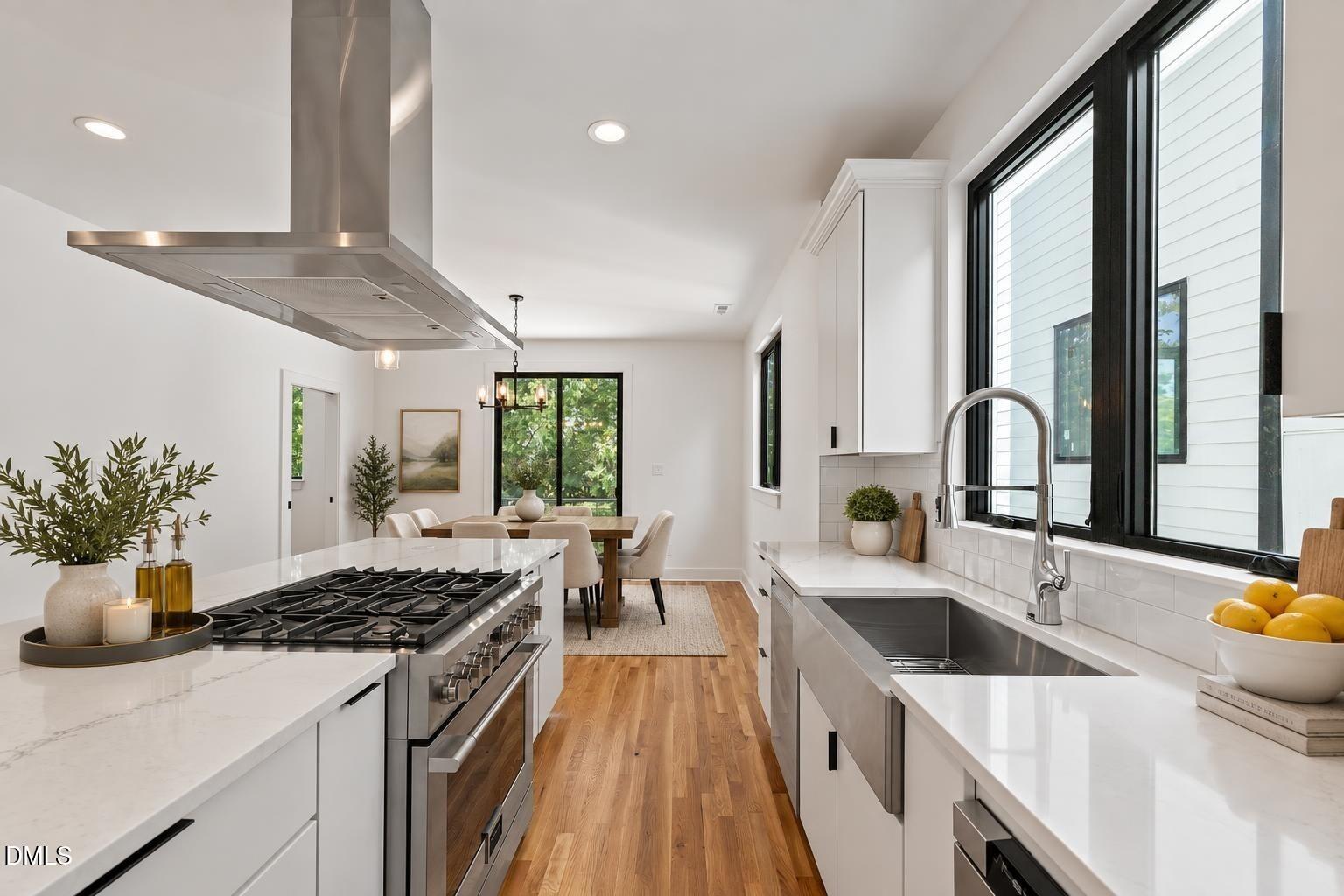 805 N Roxboro Street Property Photo 14