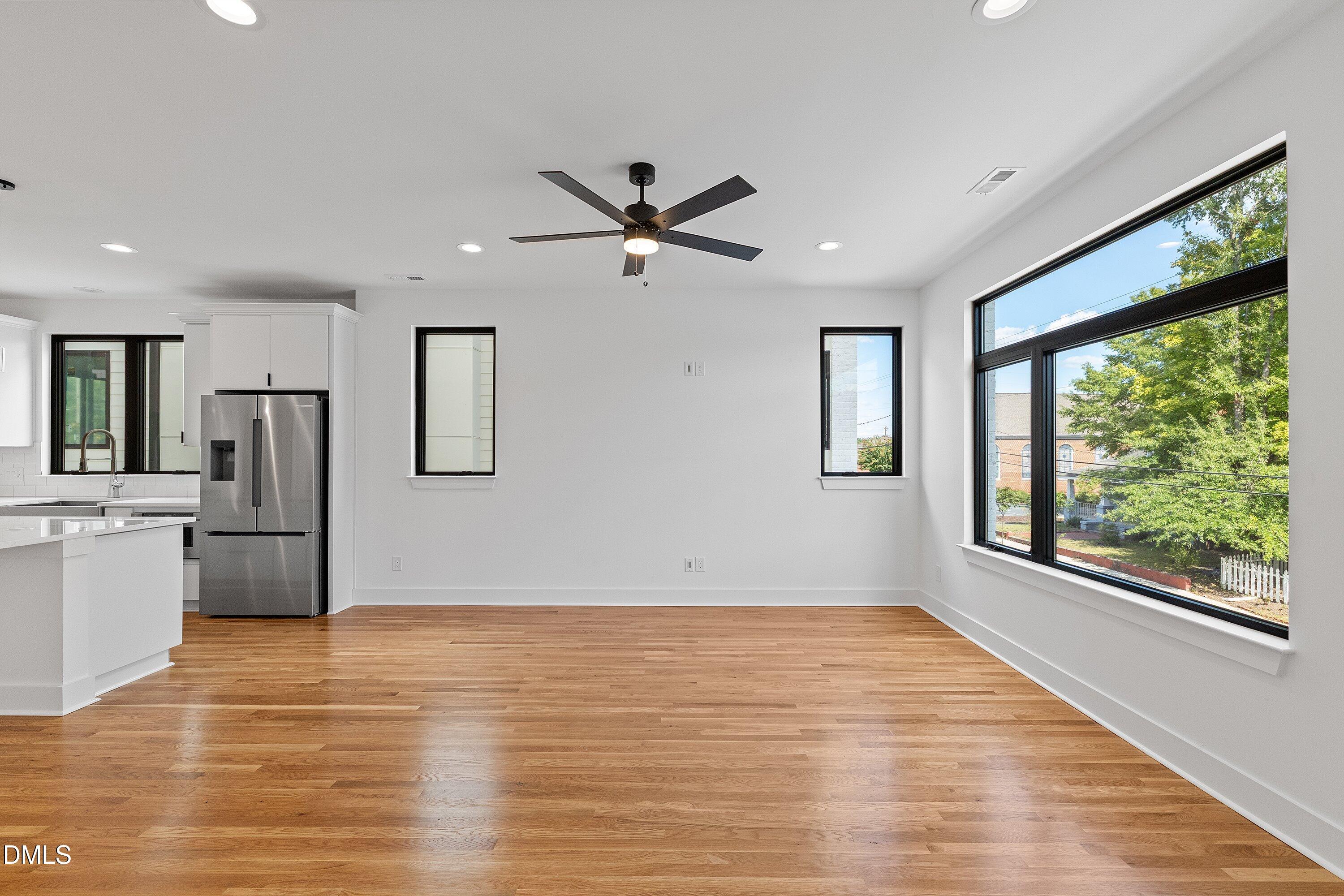 805 N Roxboro Street Property Photo 18