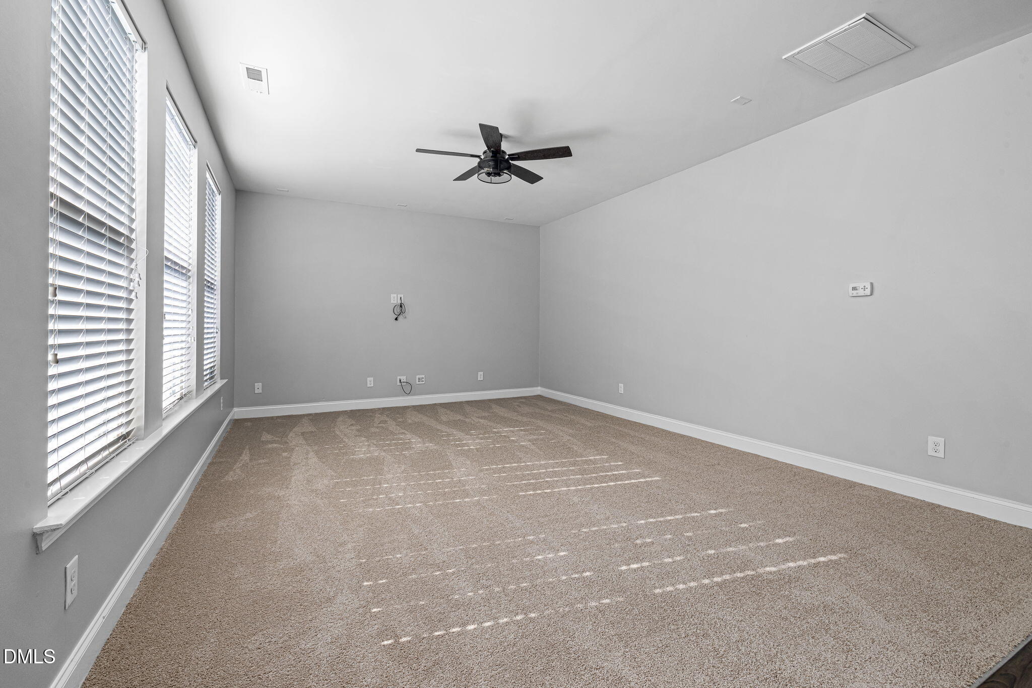 521 Groveview Wynd Property Photo 13