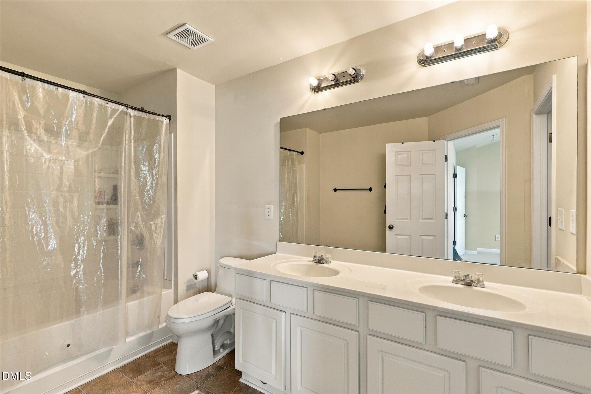 290 Linden Park Lane Property Photo 13