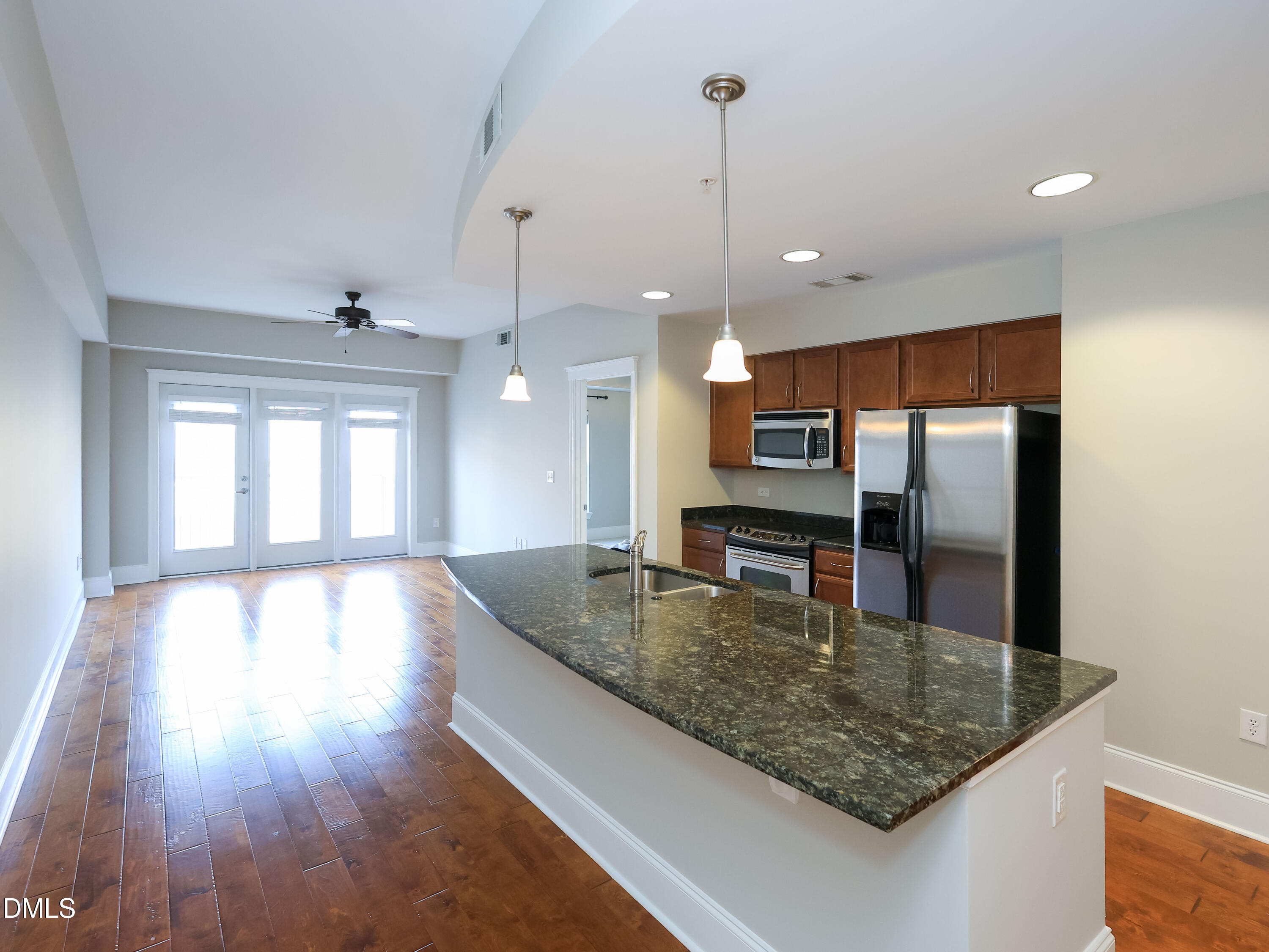 222 Glenwood Avenue Property Photo 6