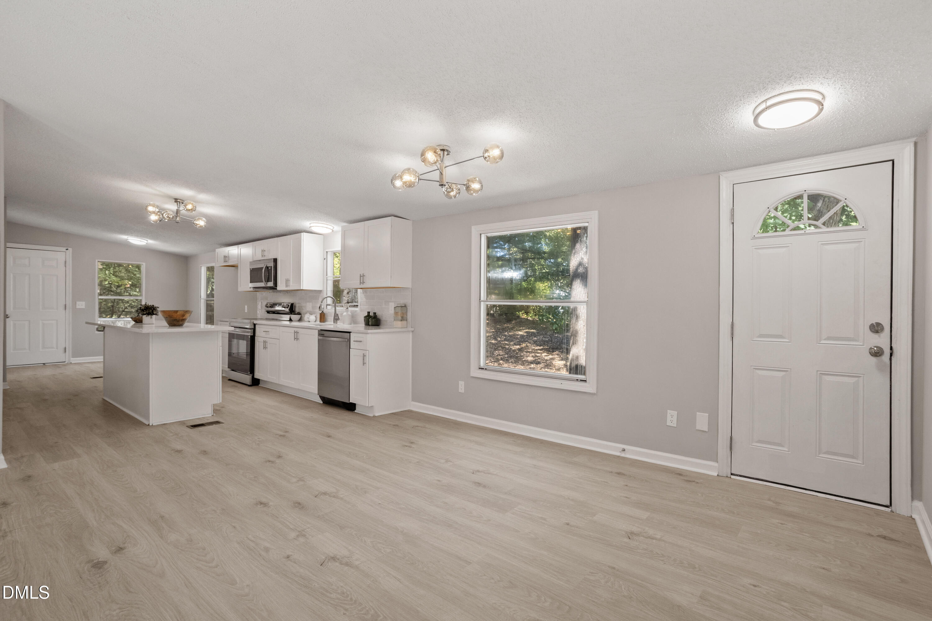 131 Blalock Street Property Photo 10