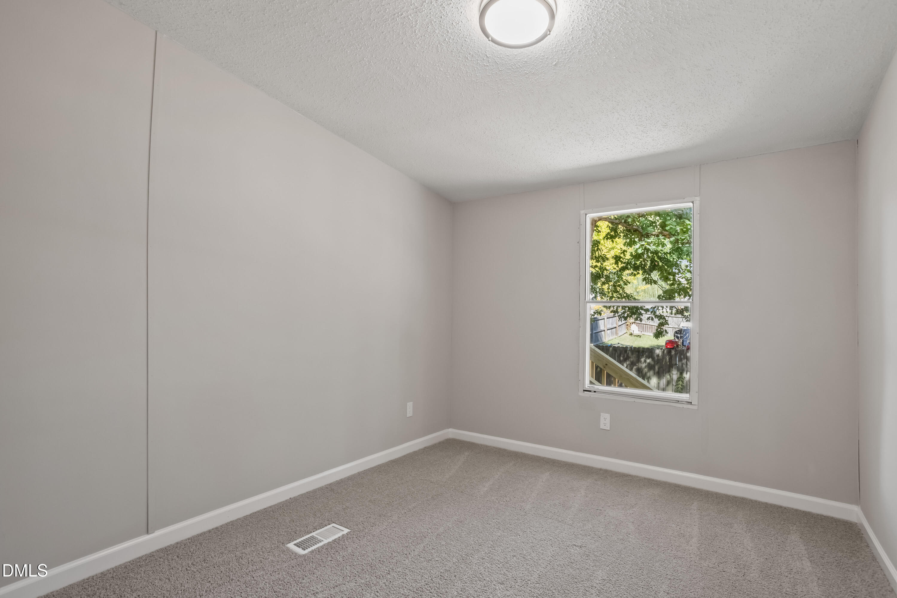 131 Blalock Street Property Photo 16