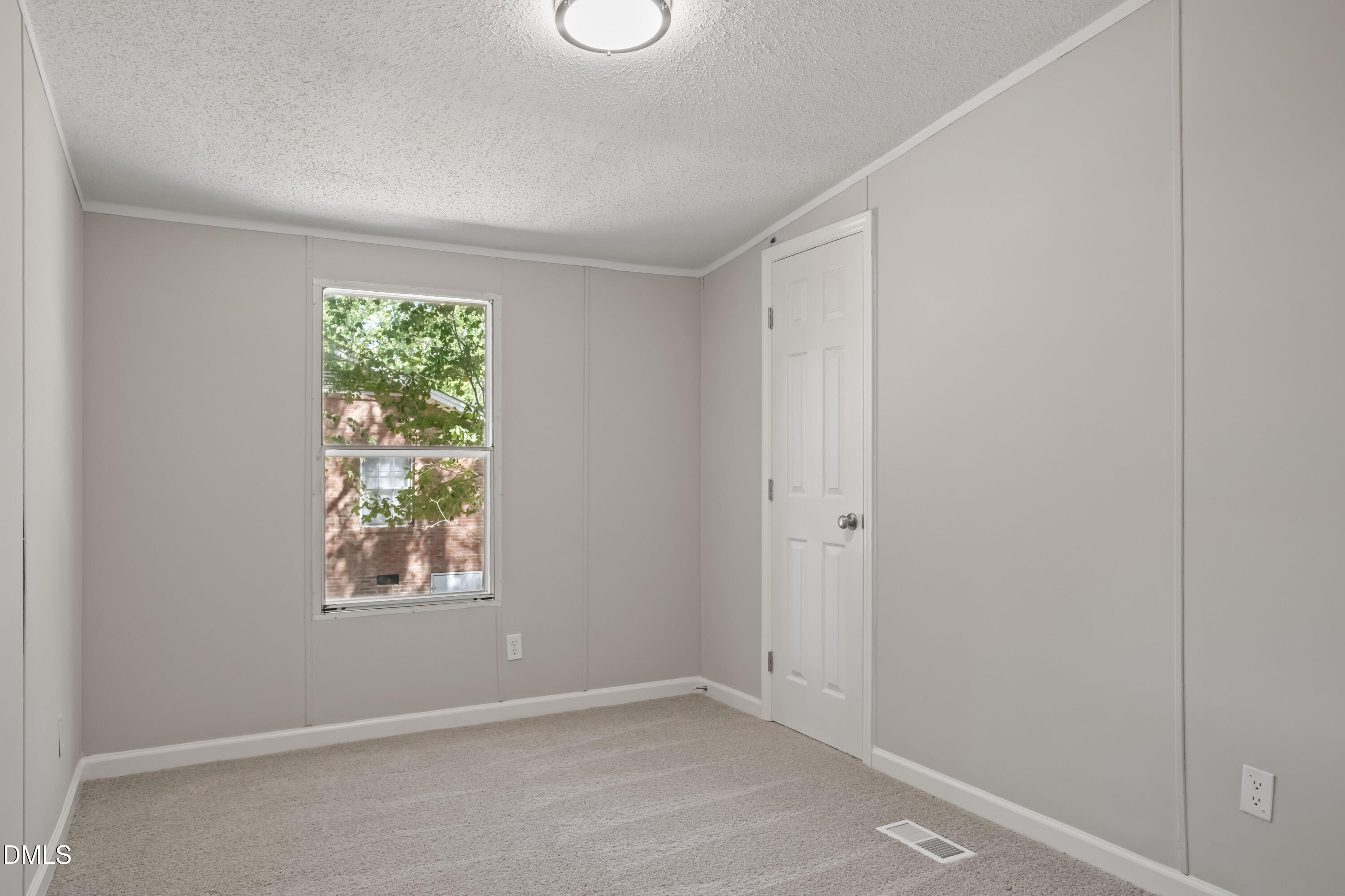 131 Blalock Street Property Photo 17