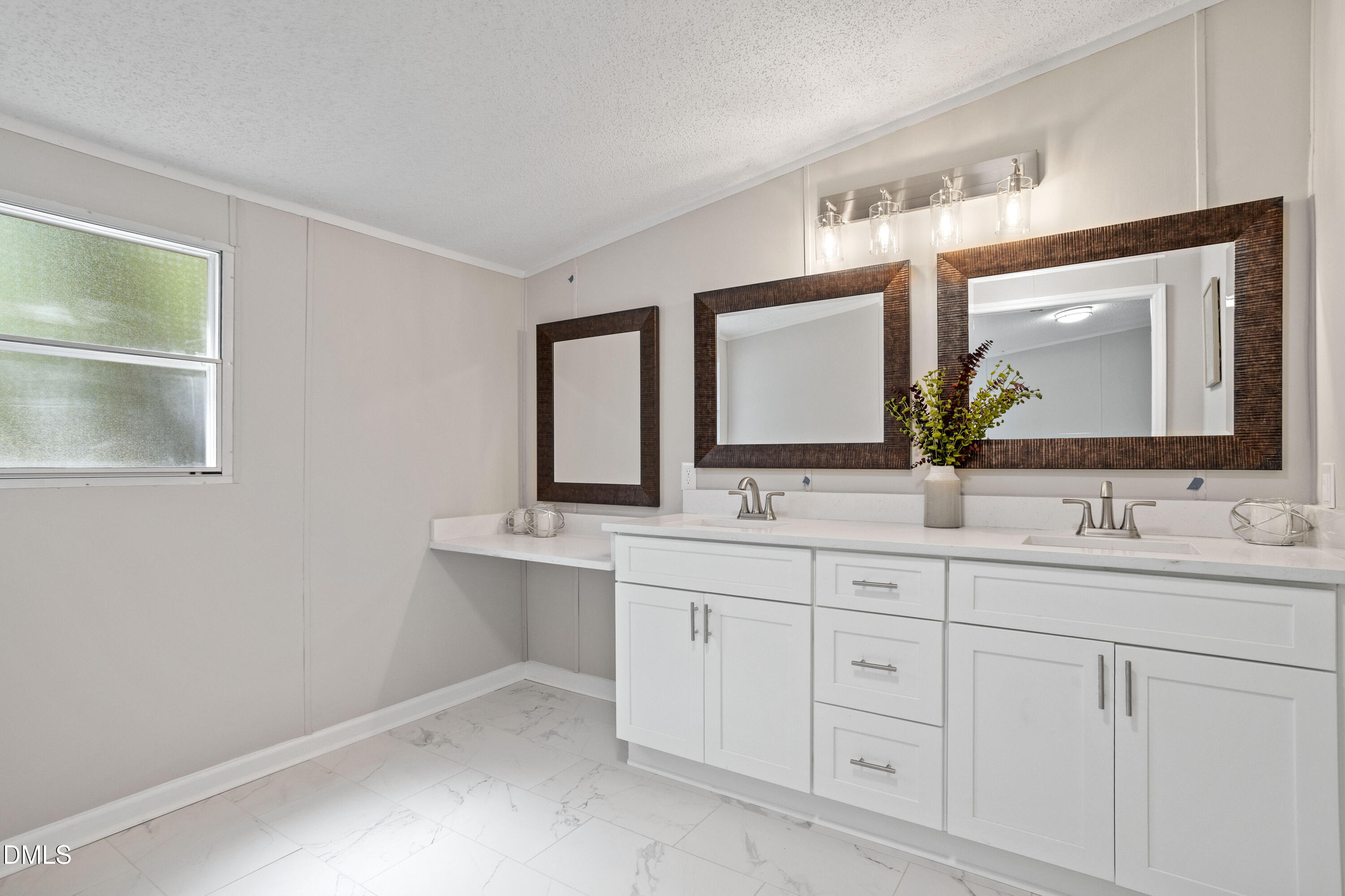 131 Blalock Street Property Photo 18