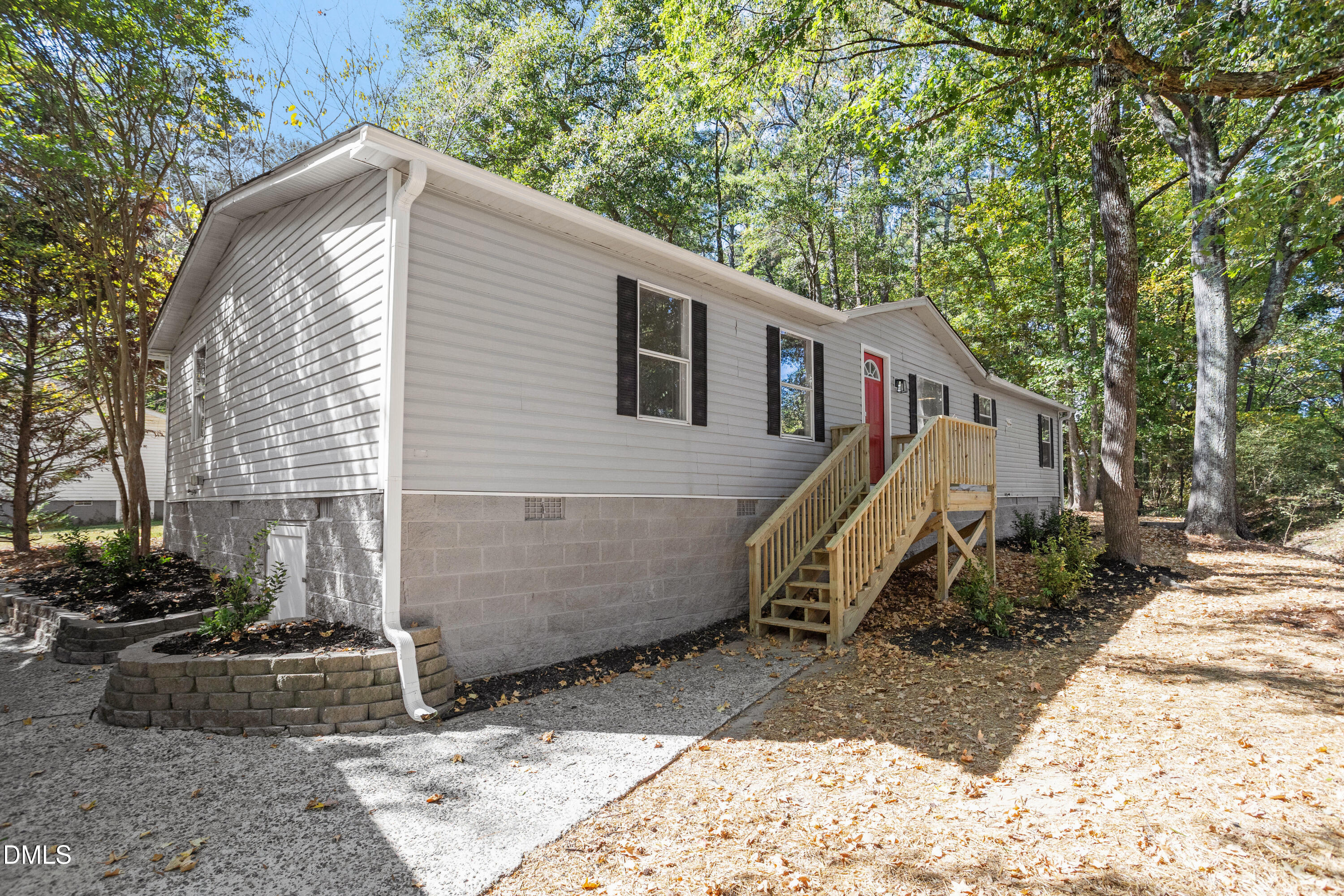 131 Blalock Street Property Photo 19