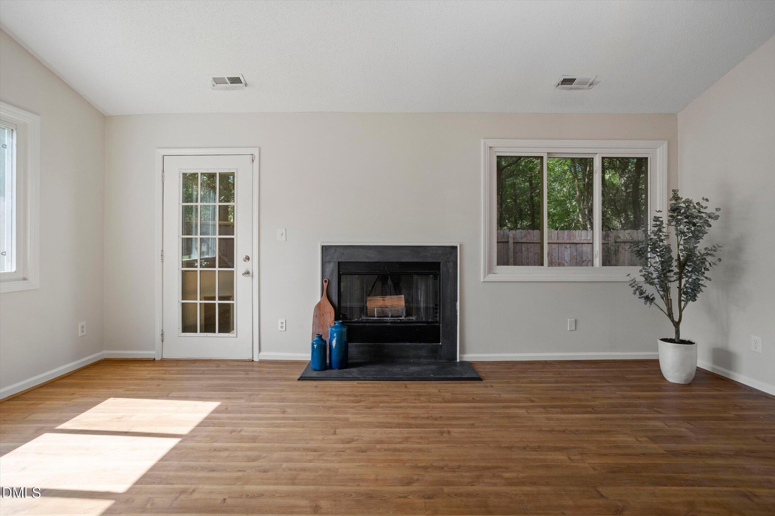 4128 Pin Oak Drive Property Photo 7