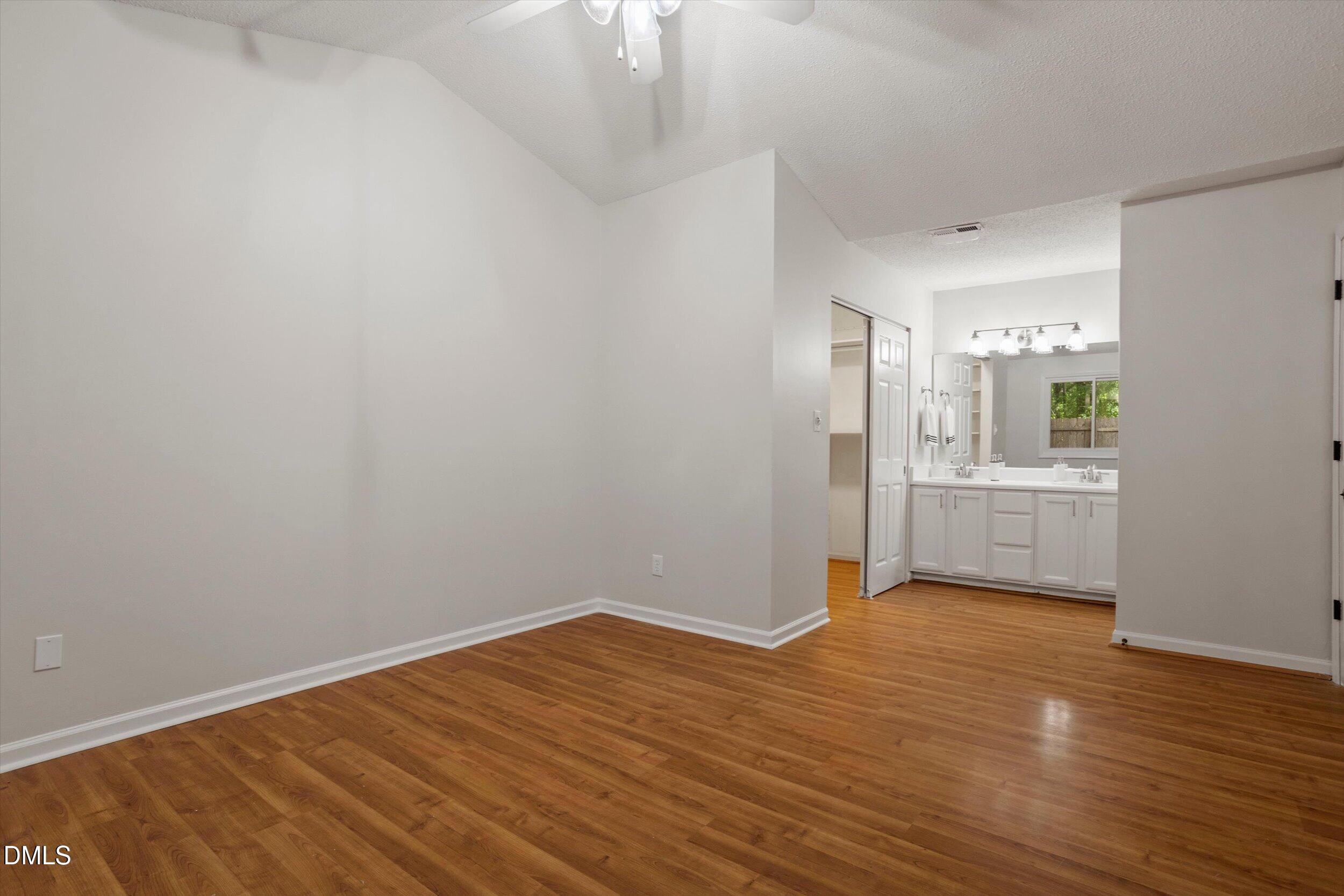 4128 Pin Oak Drive Property Photo 12