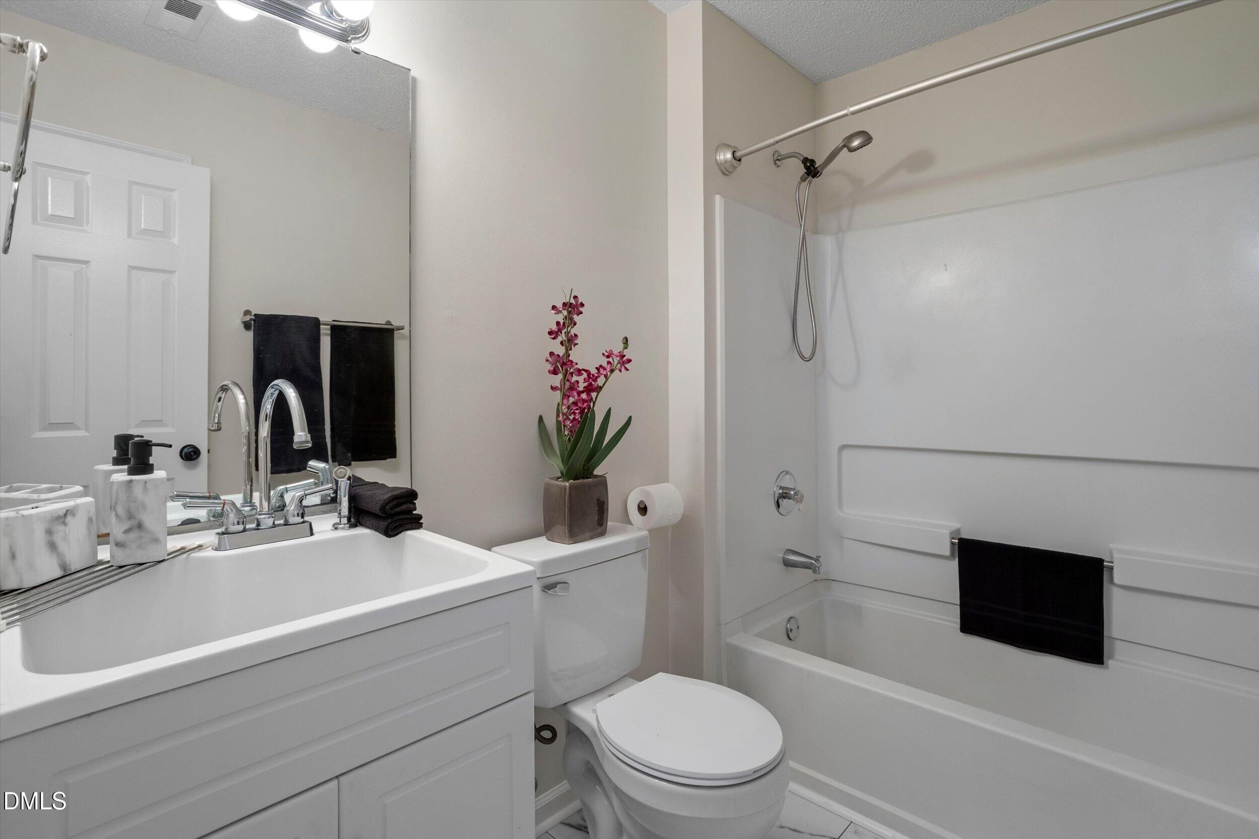 4128 Pin Oak Drive Property Photo 24