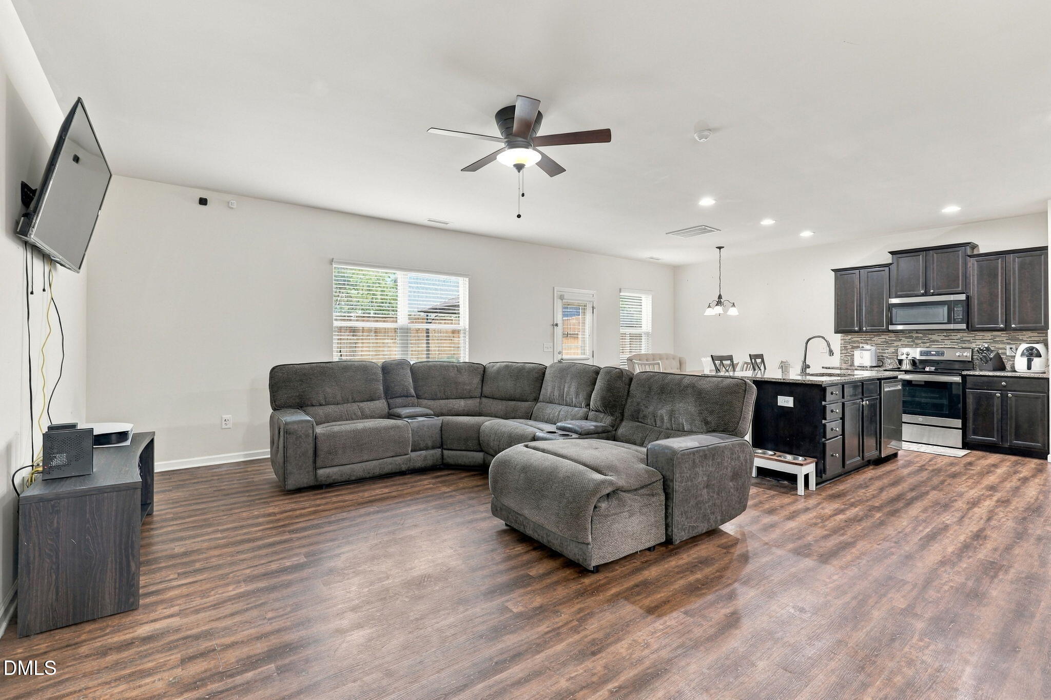 3665 Althorp Drive Property Photo 8