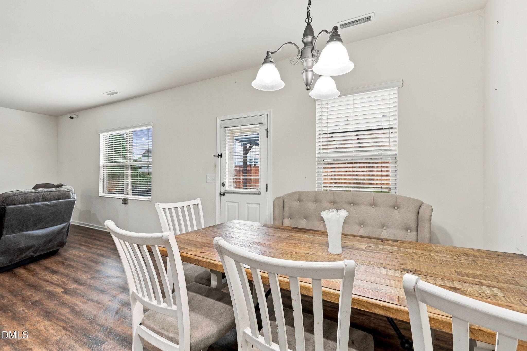 3665 Althorp Drive Property Photo 11