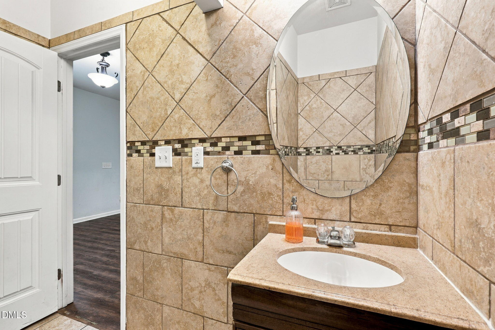 3665 Althorp Drive Property Photo 12