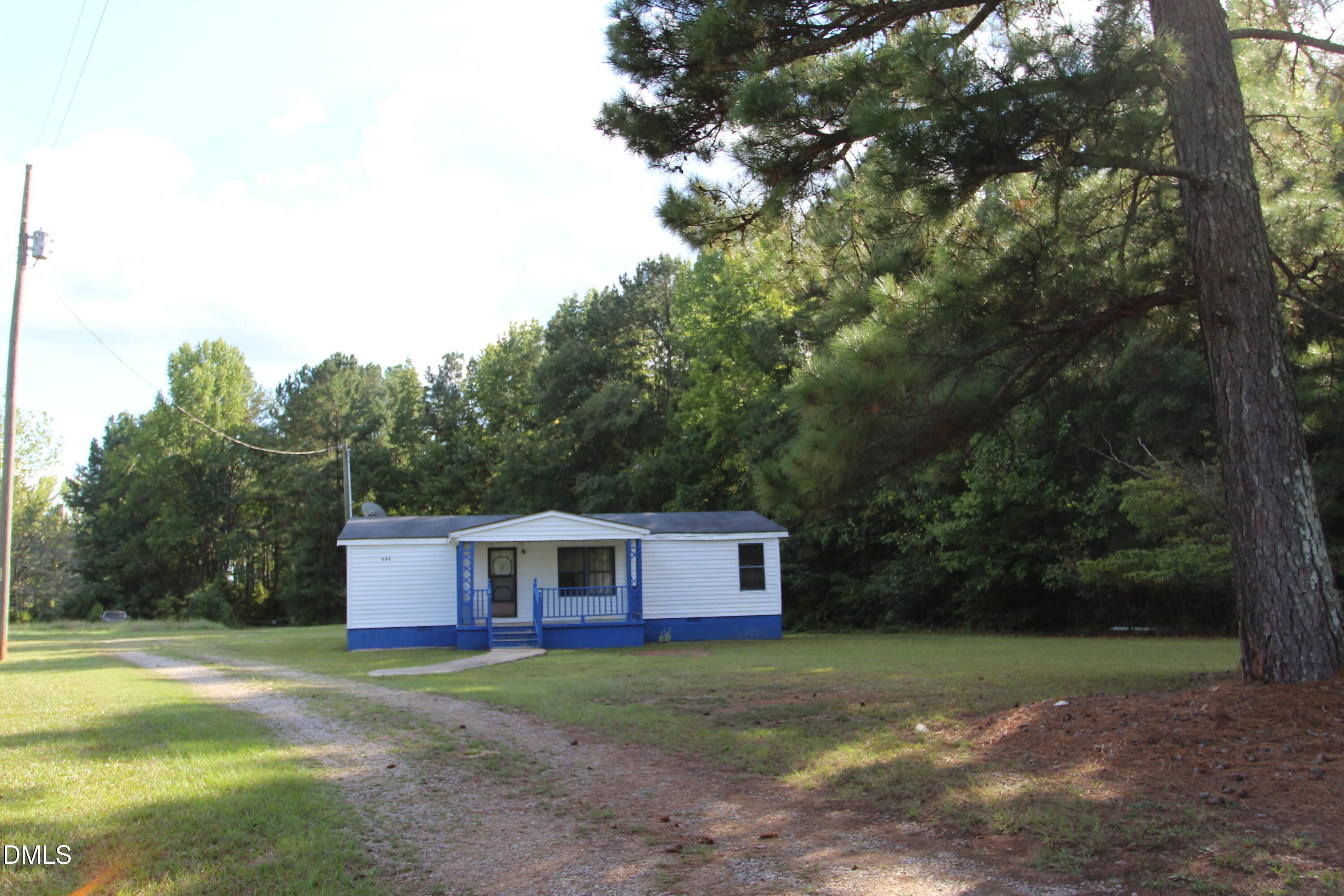 664 Lickskillet Road Property Photo 2