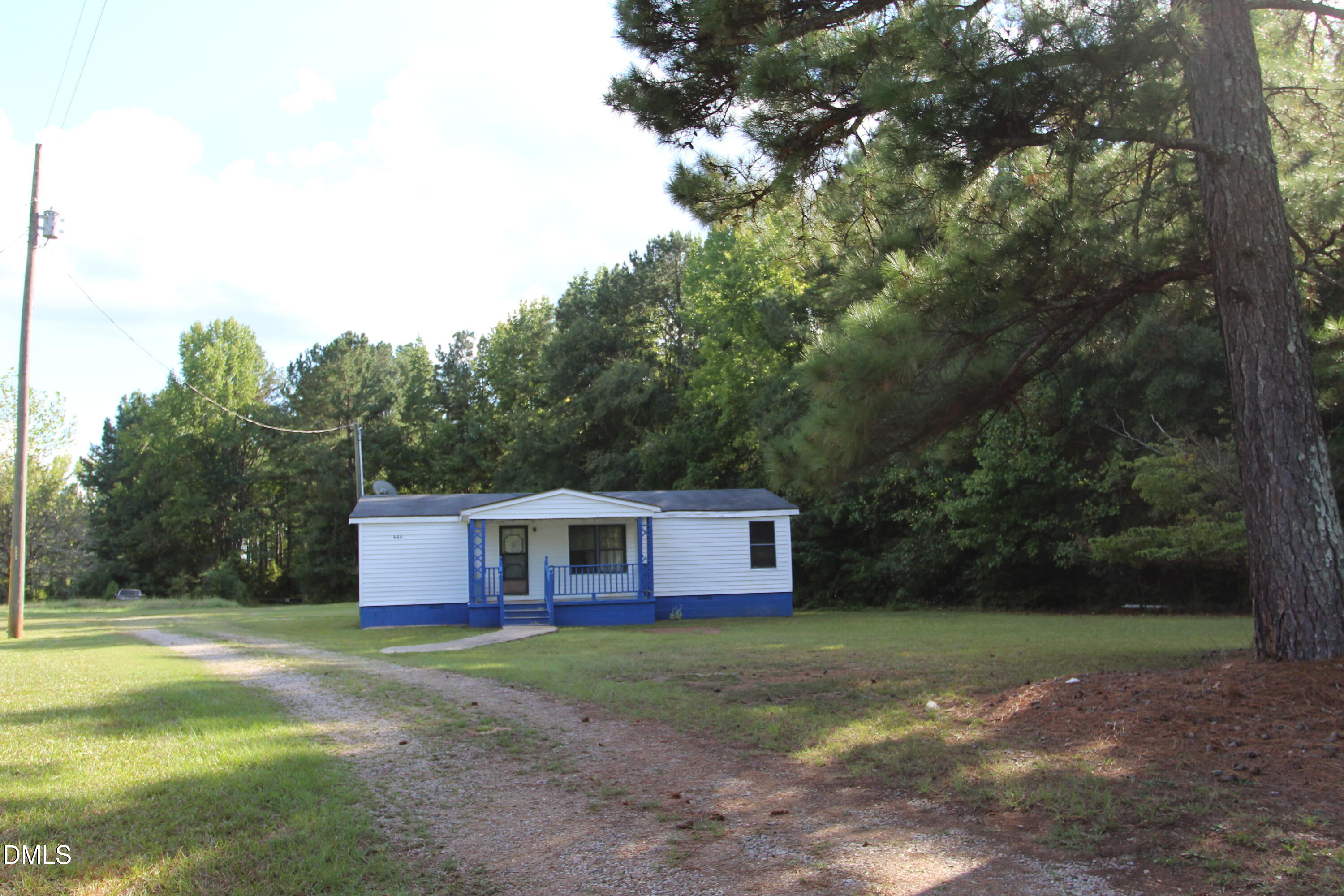 664 Lickskillet Road Property Photo 3