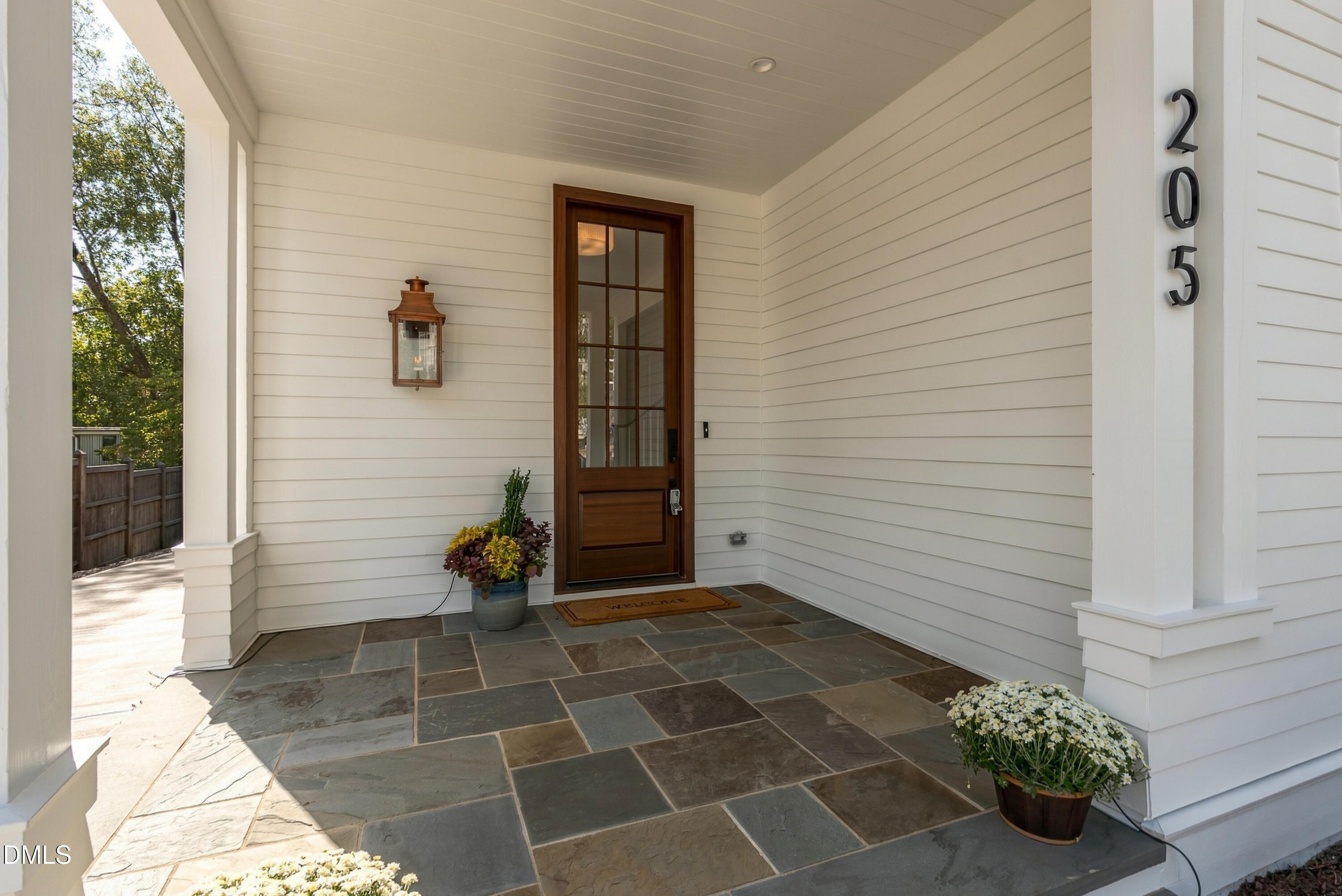 205 Park Avenue Property Photo 4