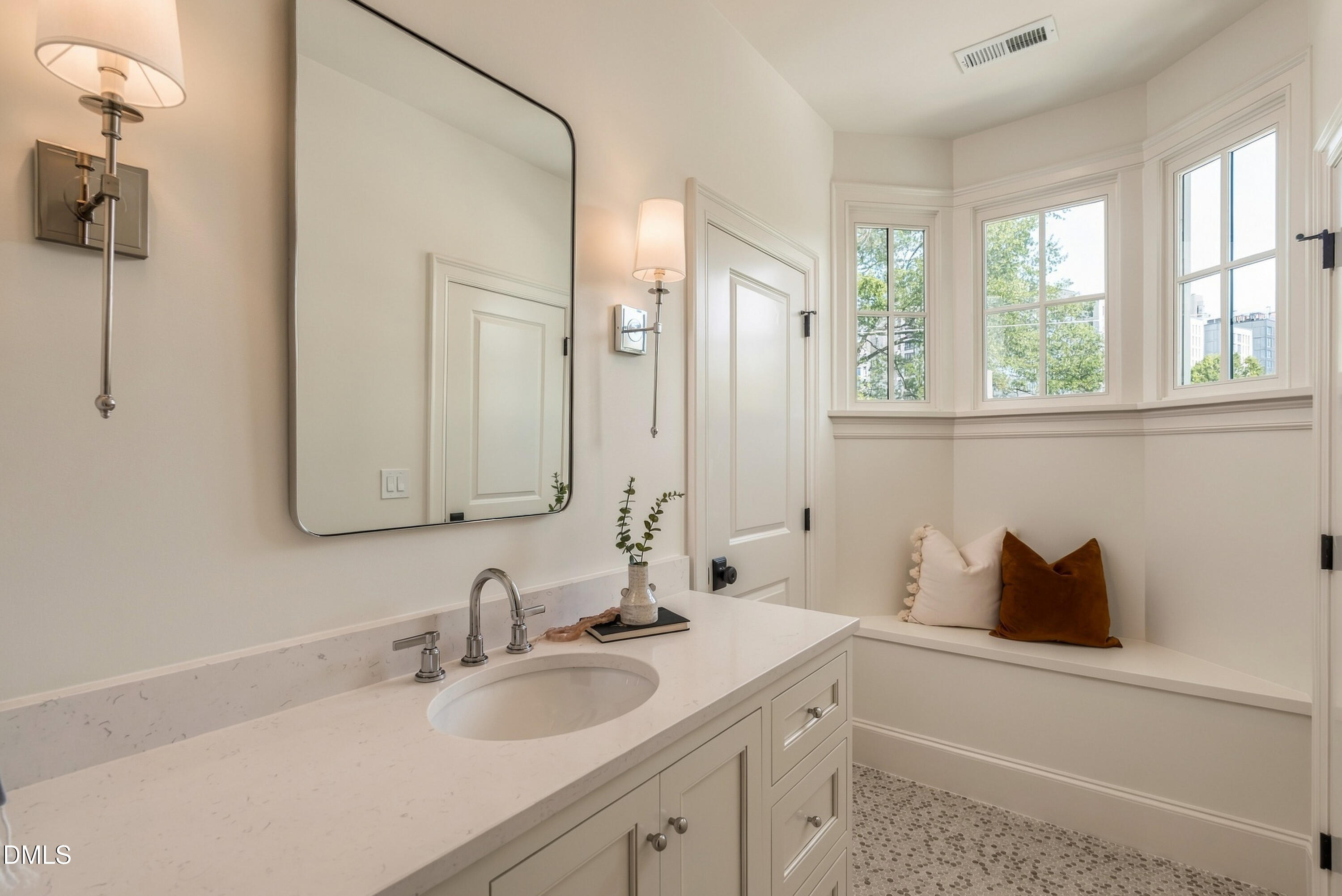 205 Park Avenue Property Photo 50
