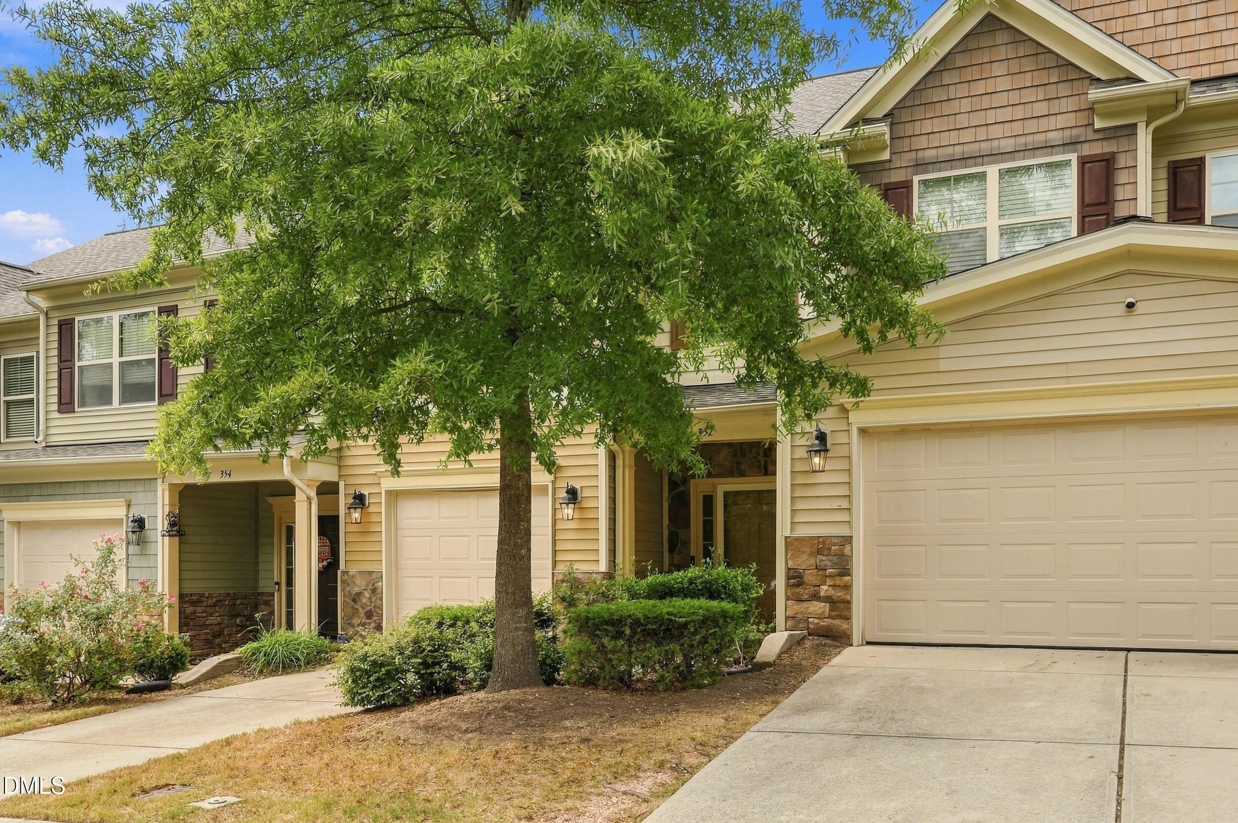 352 Westgrove Court Property Photo 4