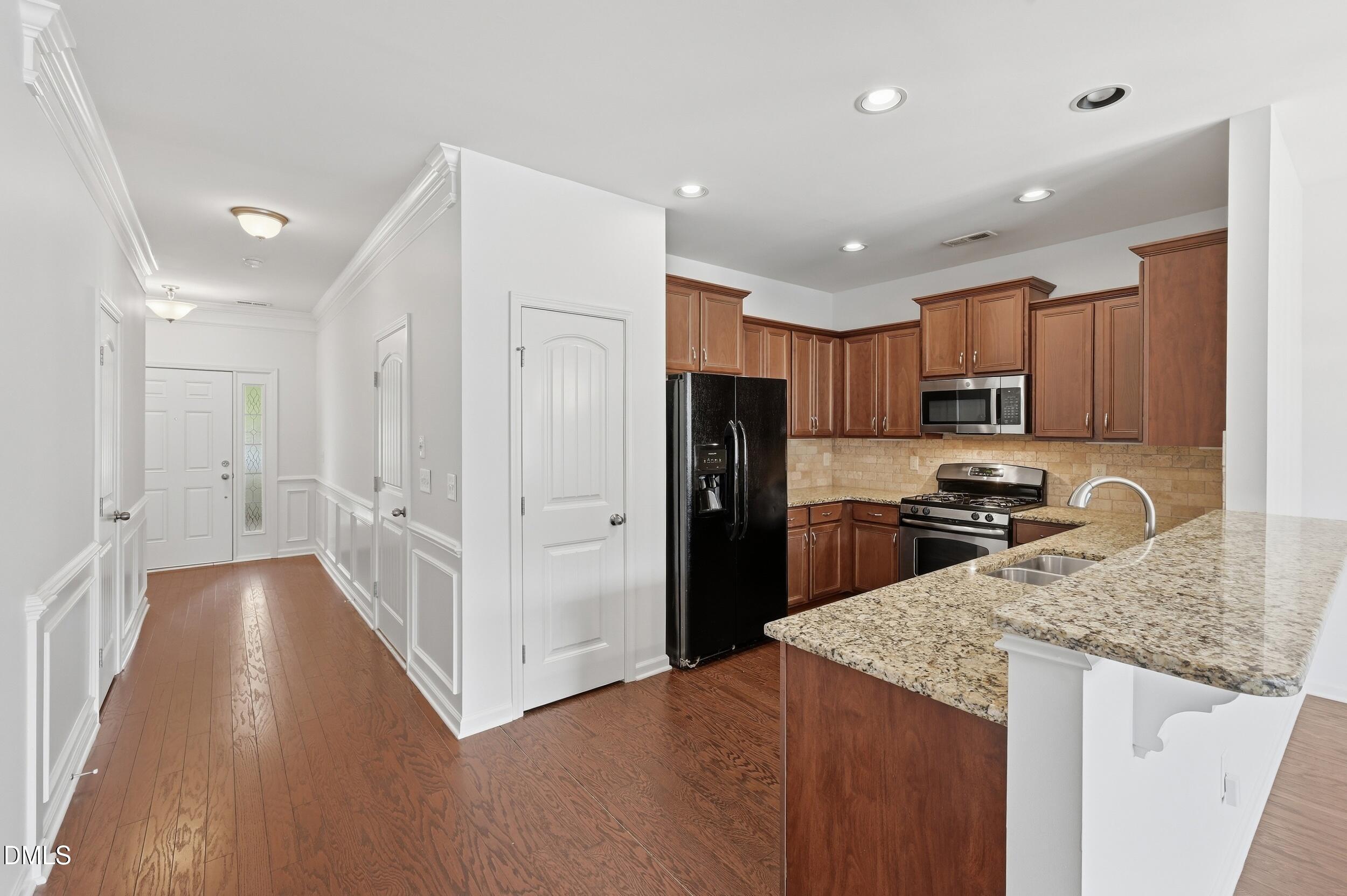 352 Westgrove Court Property Photo 6