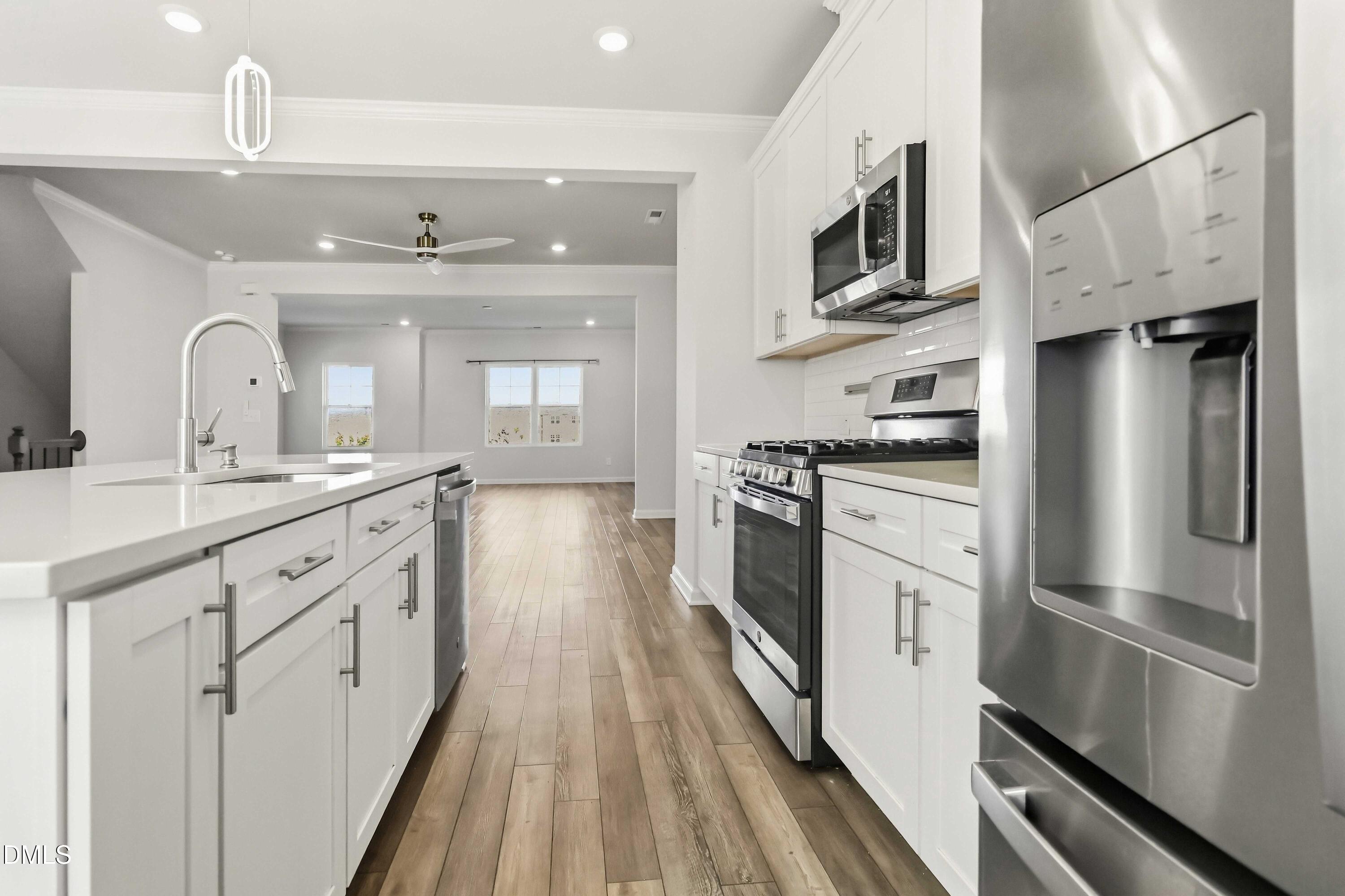 6417 Mentor Place Property Photo 10