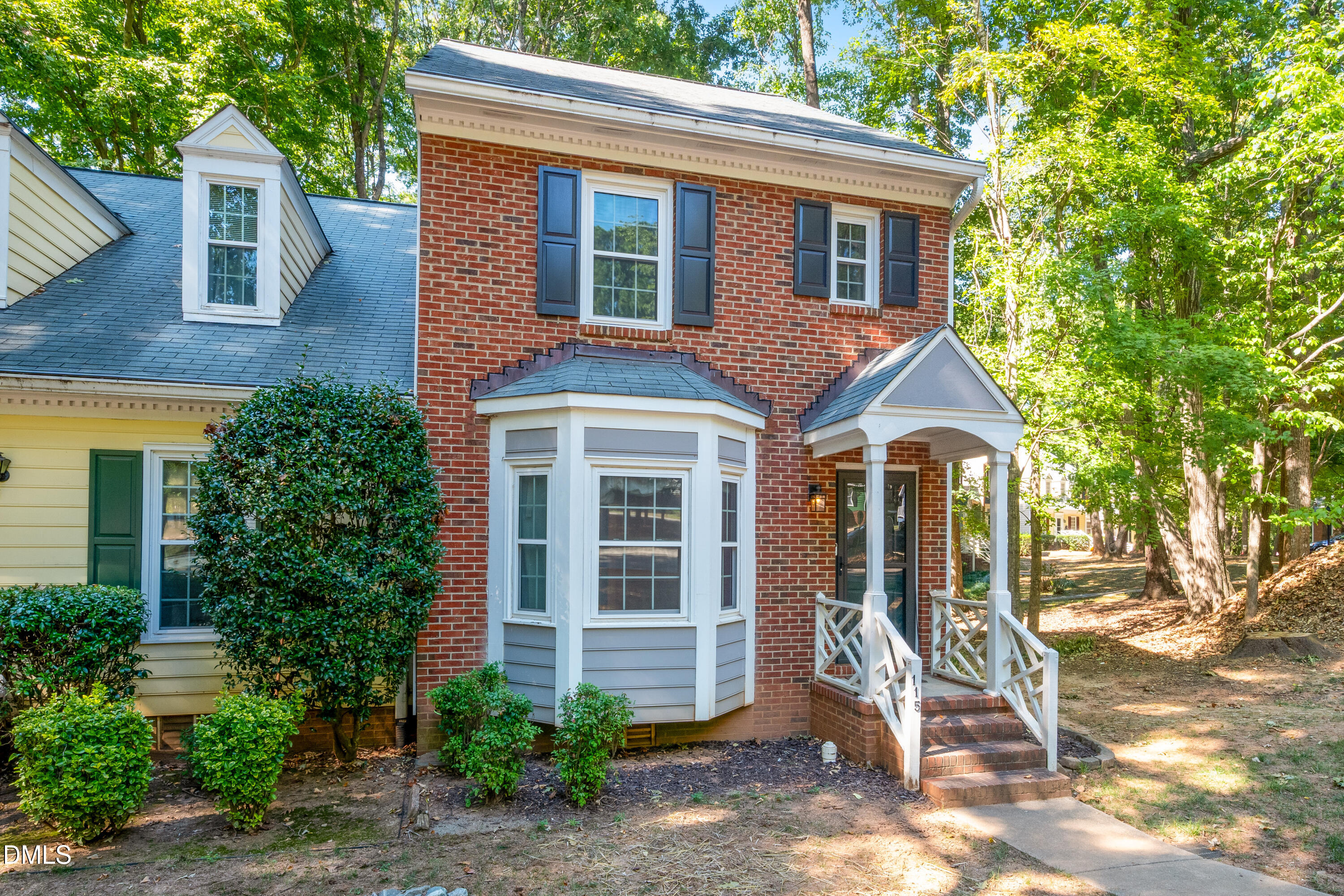 115 Hedgerow Court Property Photo 2