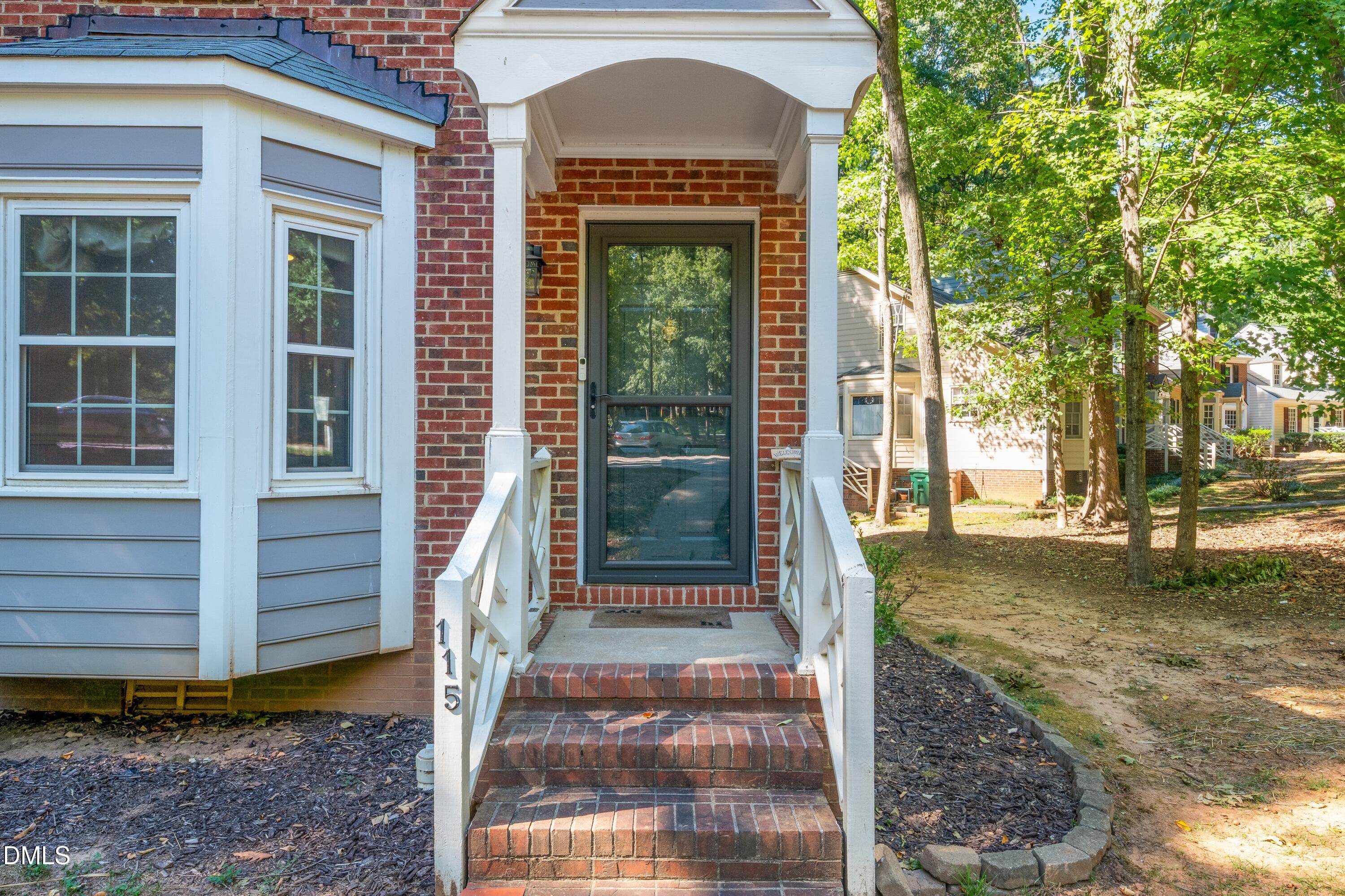 115 Hedgerow Court Property Photo 3