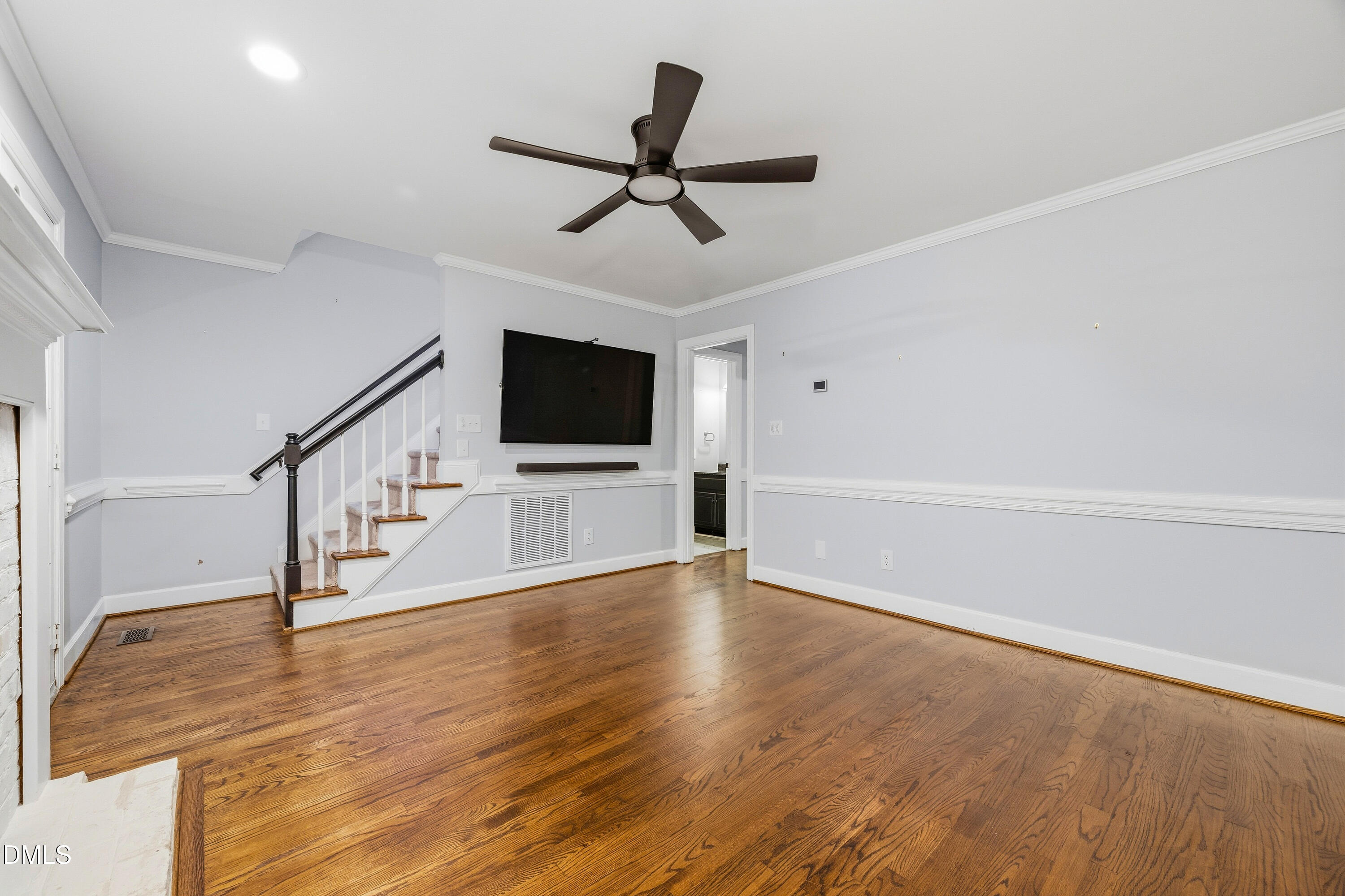 115 Hedgerow Court Property Photo 18