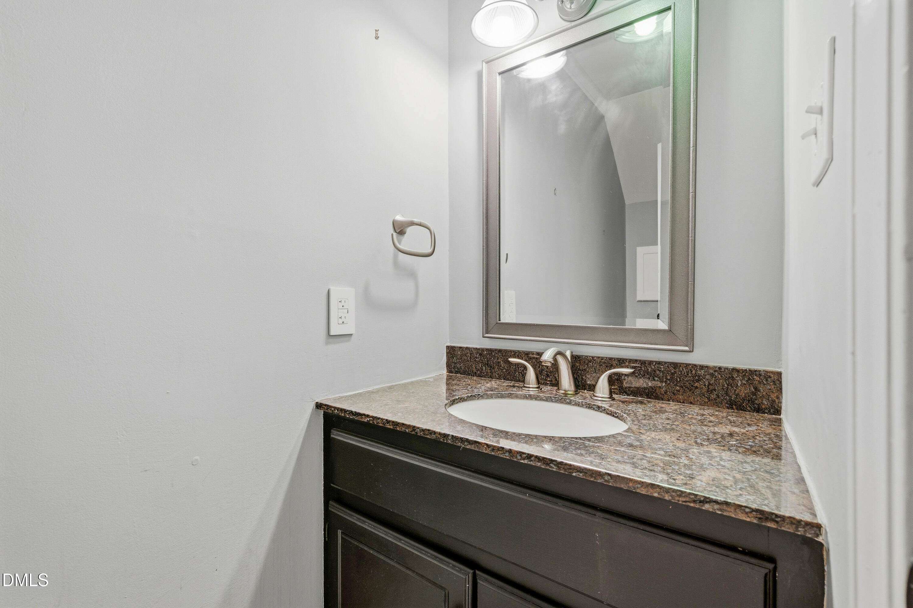 115 Hedgerow Court Property Photo 19