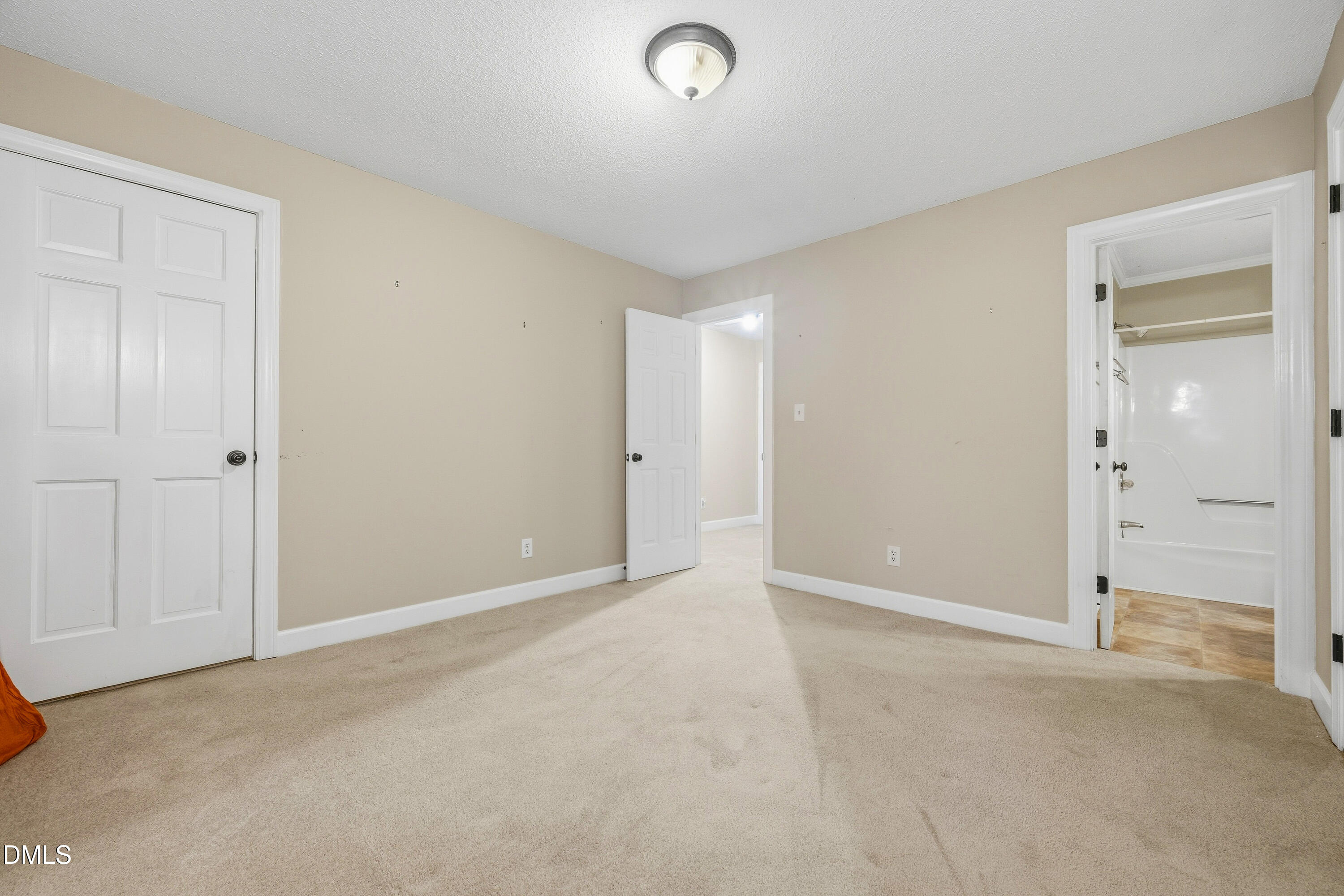 115 Hedgerow Court Property Photo 23