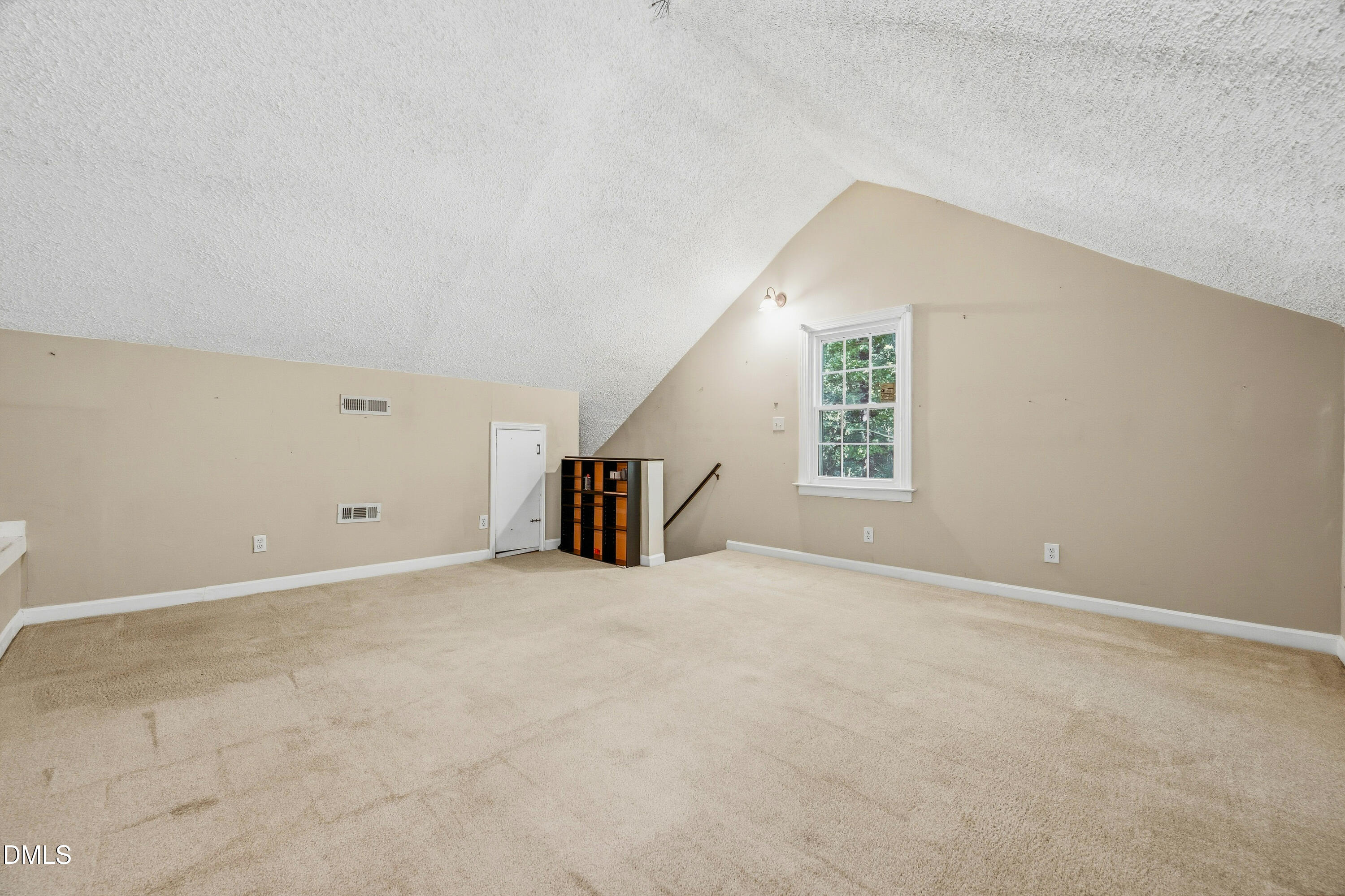 115 Hedgerow Court Property Photo 26