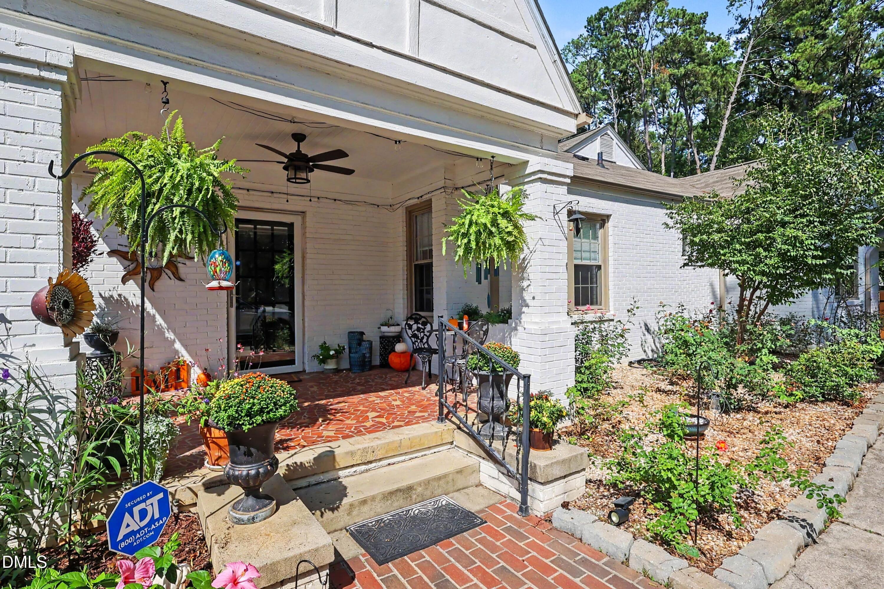 305 S Walnut Street Property Photo 6