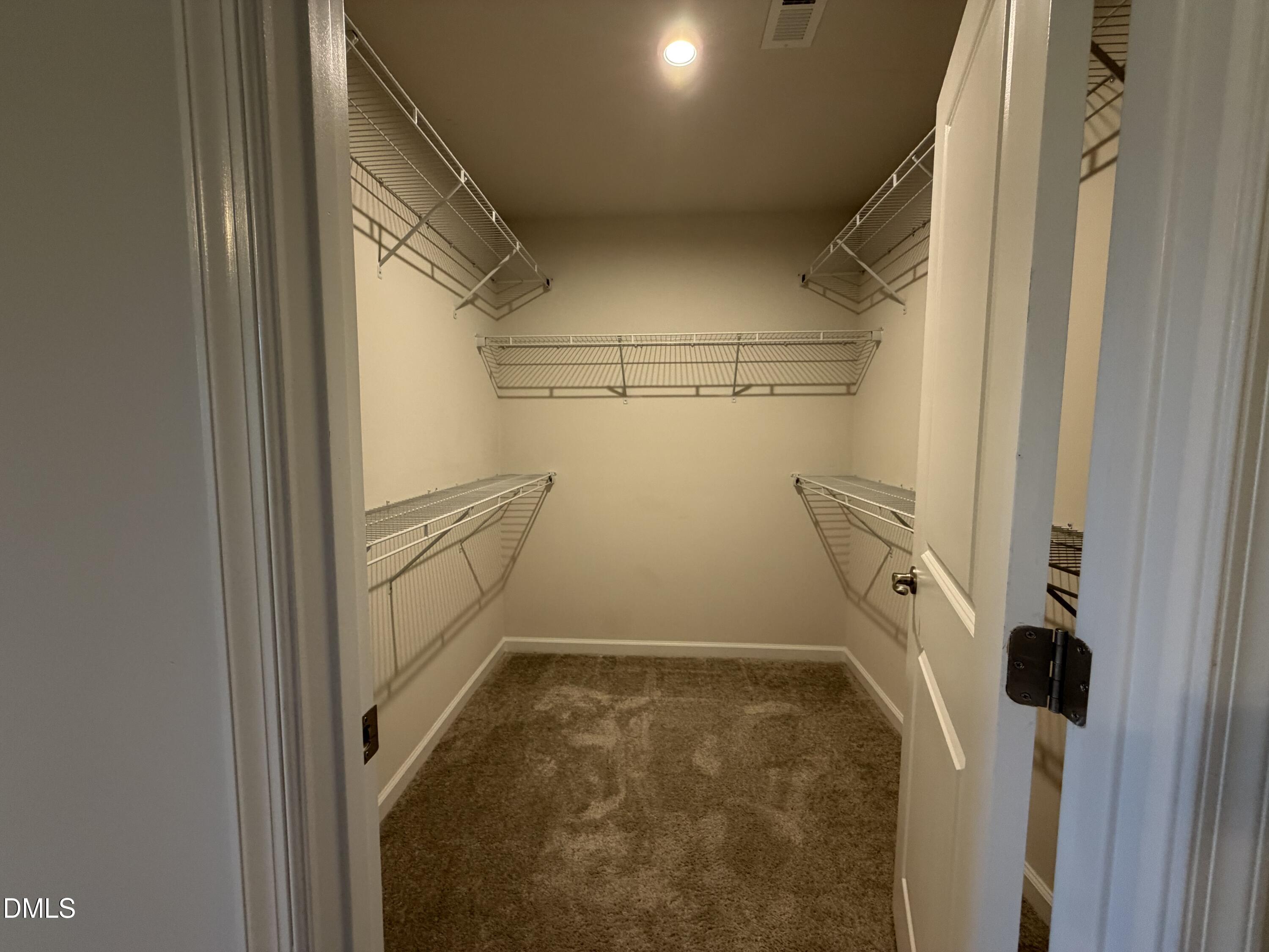 210 Tamworth Creek Property Photo 14