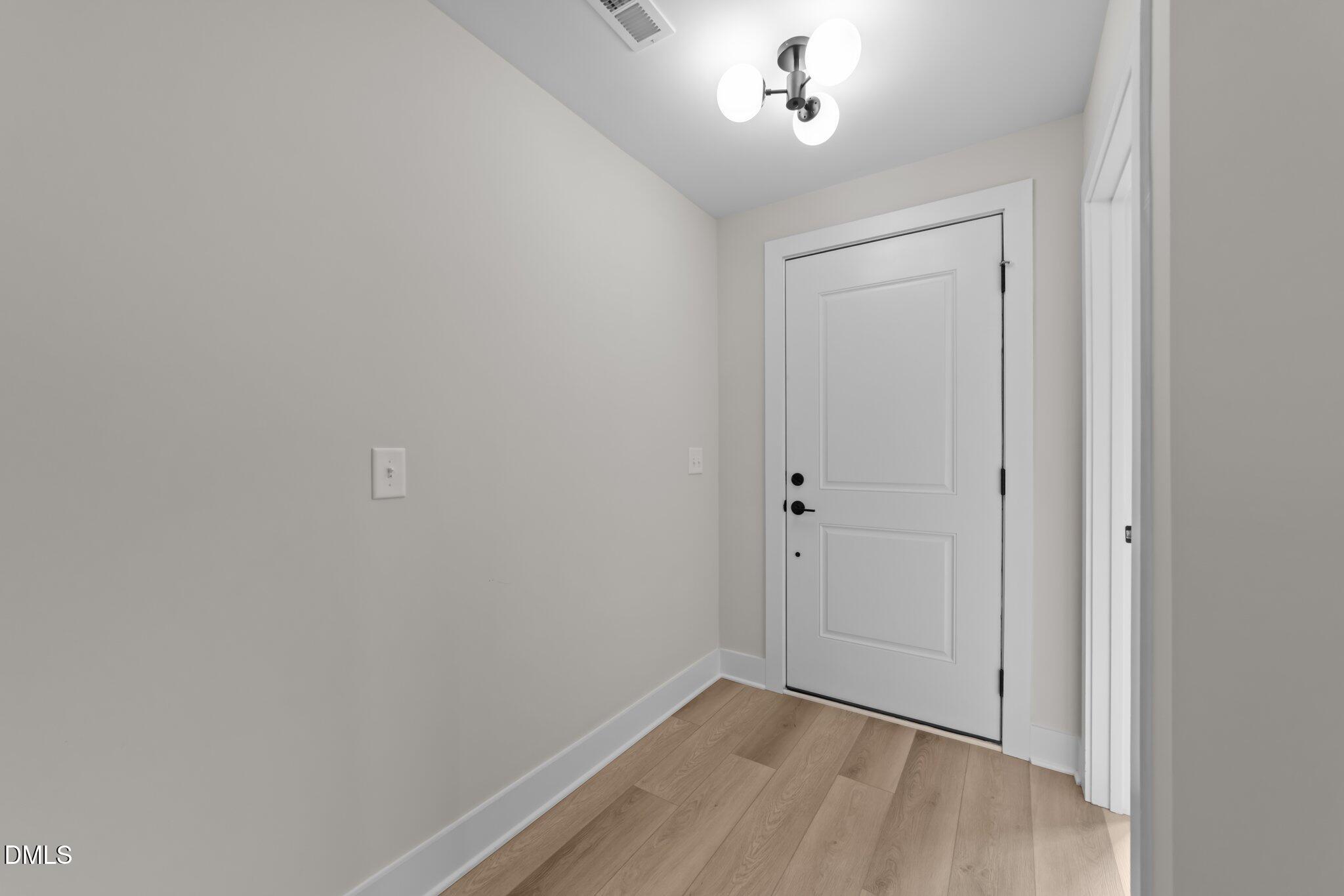 710 W North Street 101 Property Photo 12