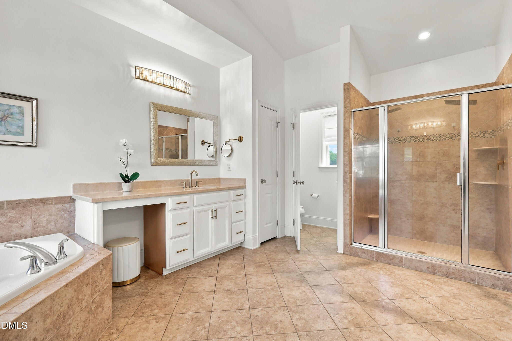 507 Swift Creek Crossing Property Photo 42