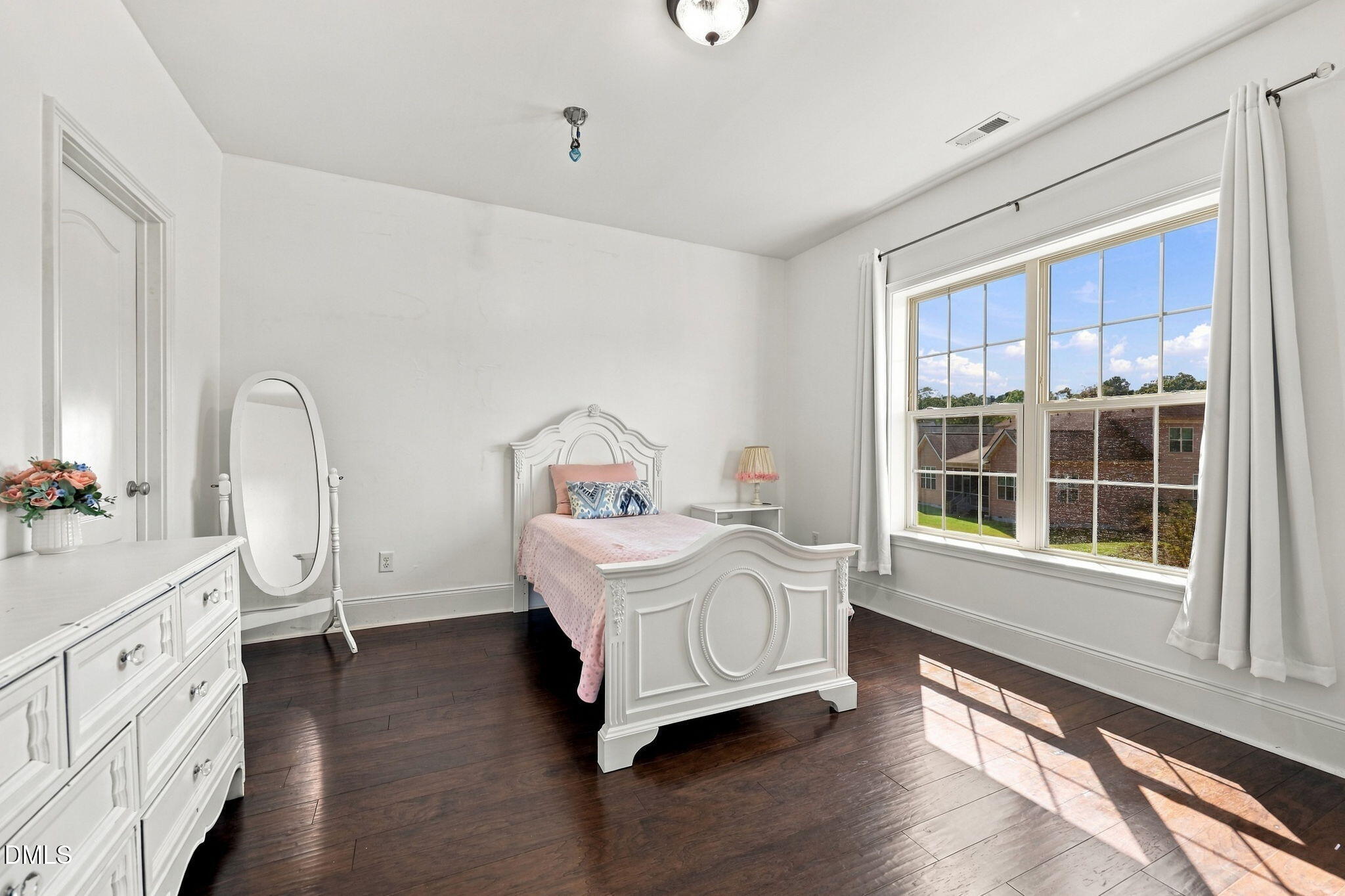 507 Swift Creek Crossing Property Photo 44