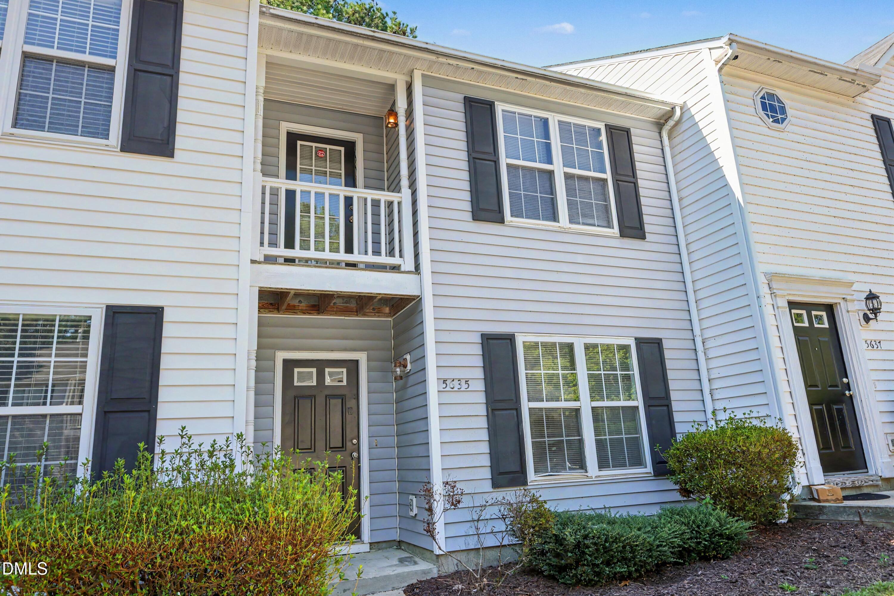 5635 Fieldcross Court Property Photo 6