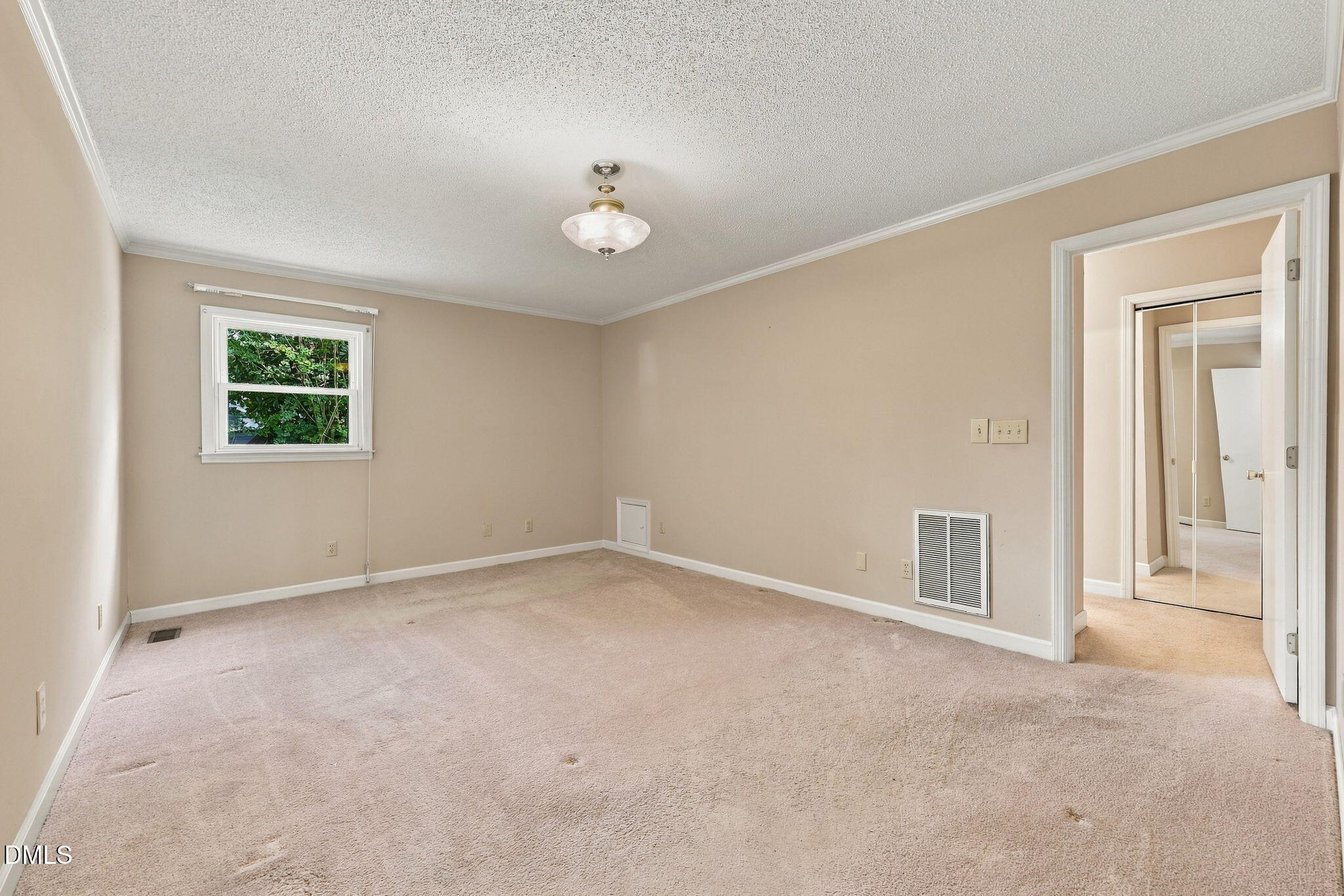 100 E C Street Property Photo 31