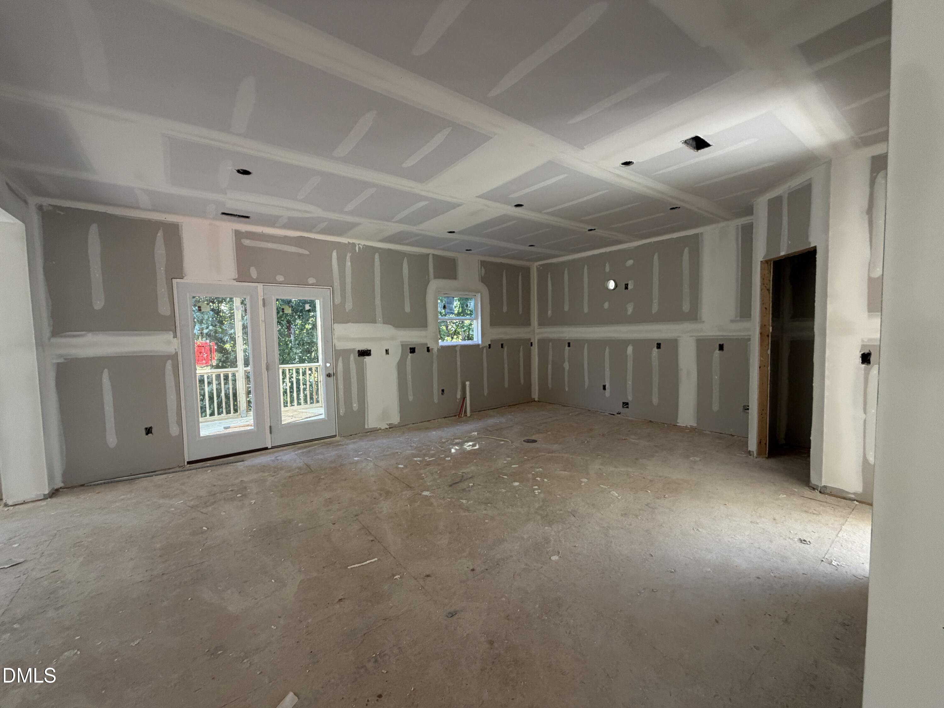 310 Muirfield Court Property Photo 4
