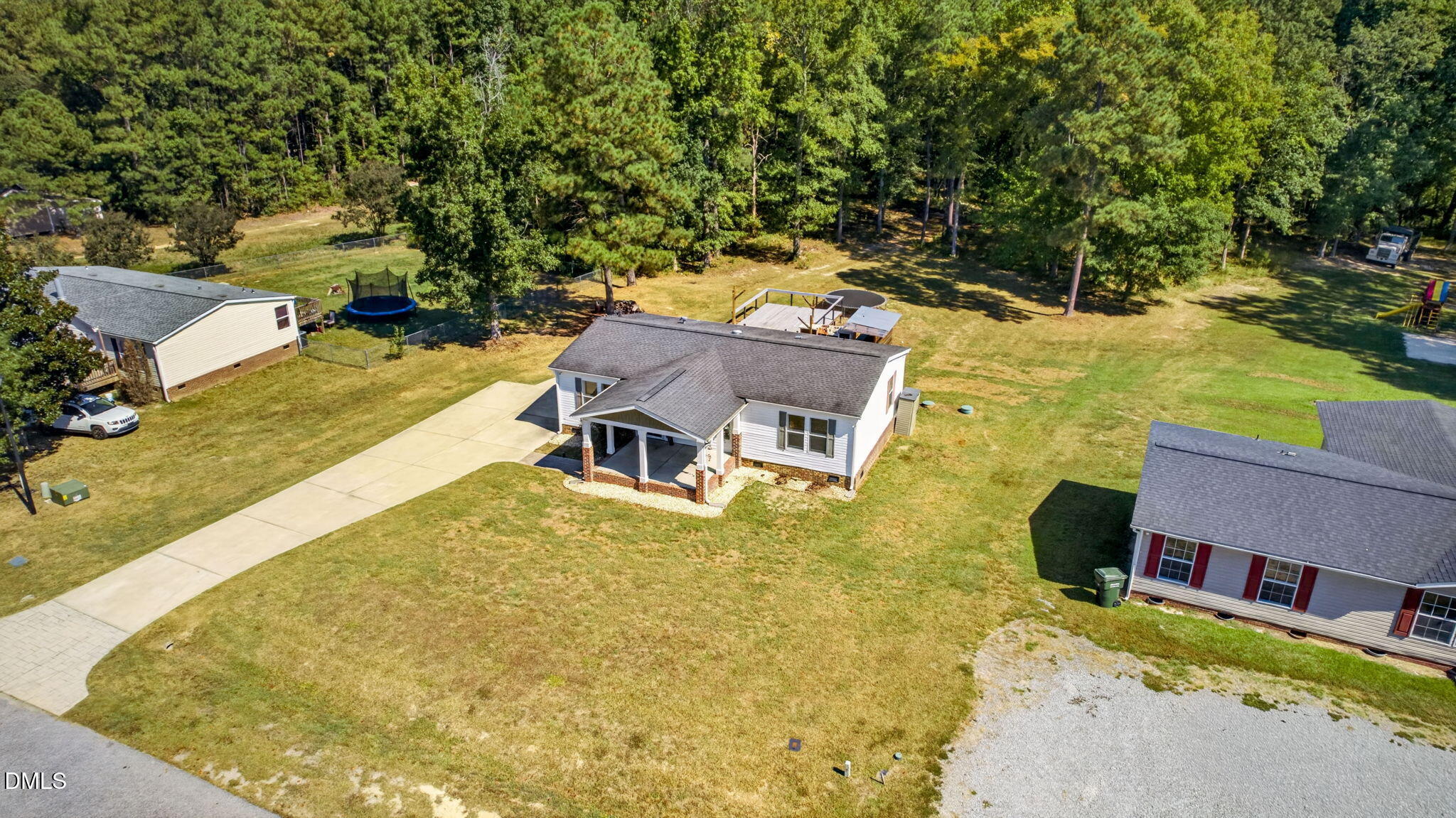4721 Alonzo Road Property Photo 6
