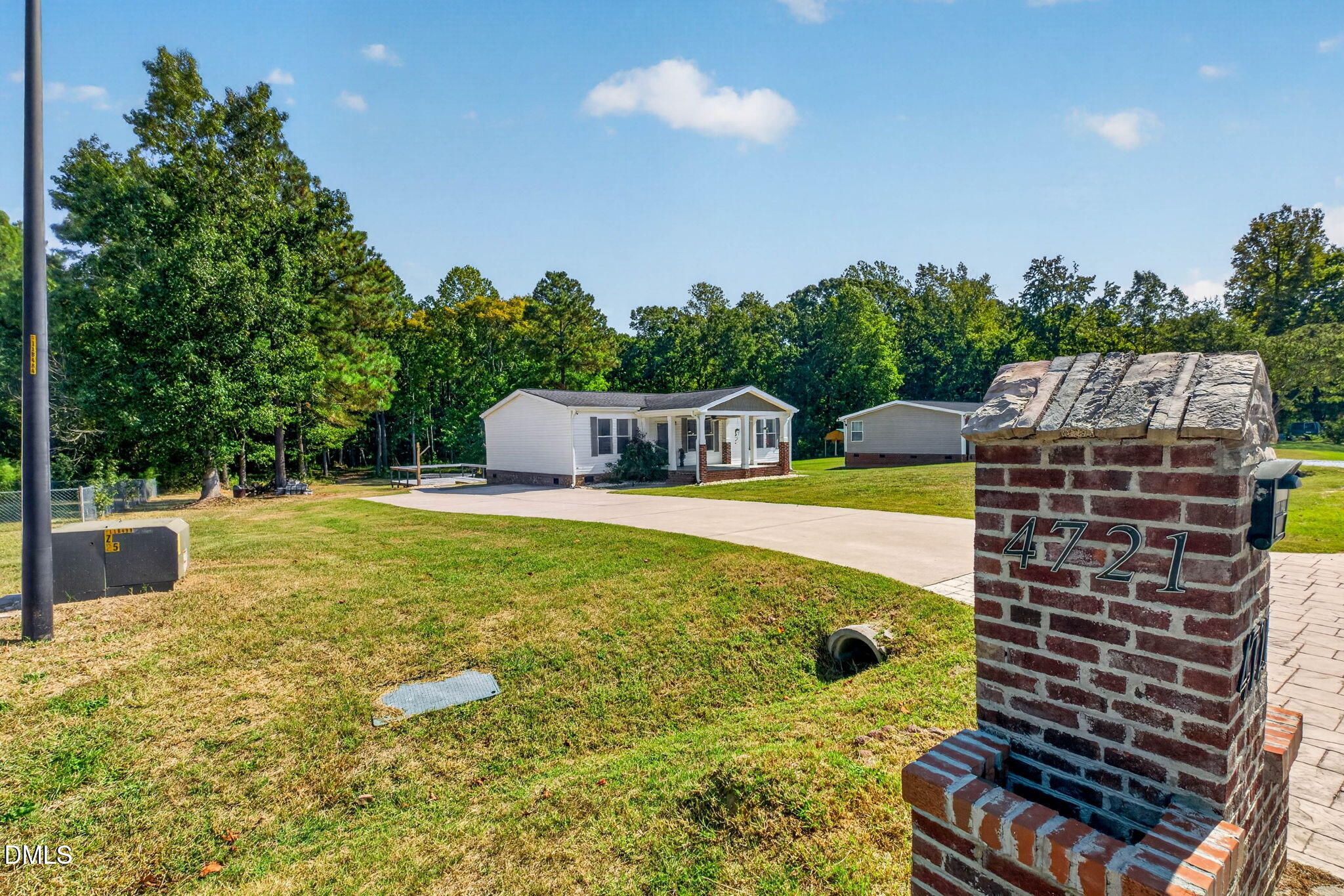 4721 Alonzo Road Property Photo 8