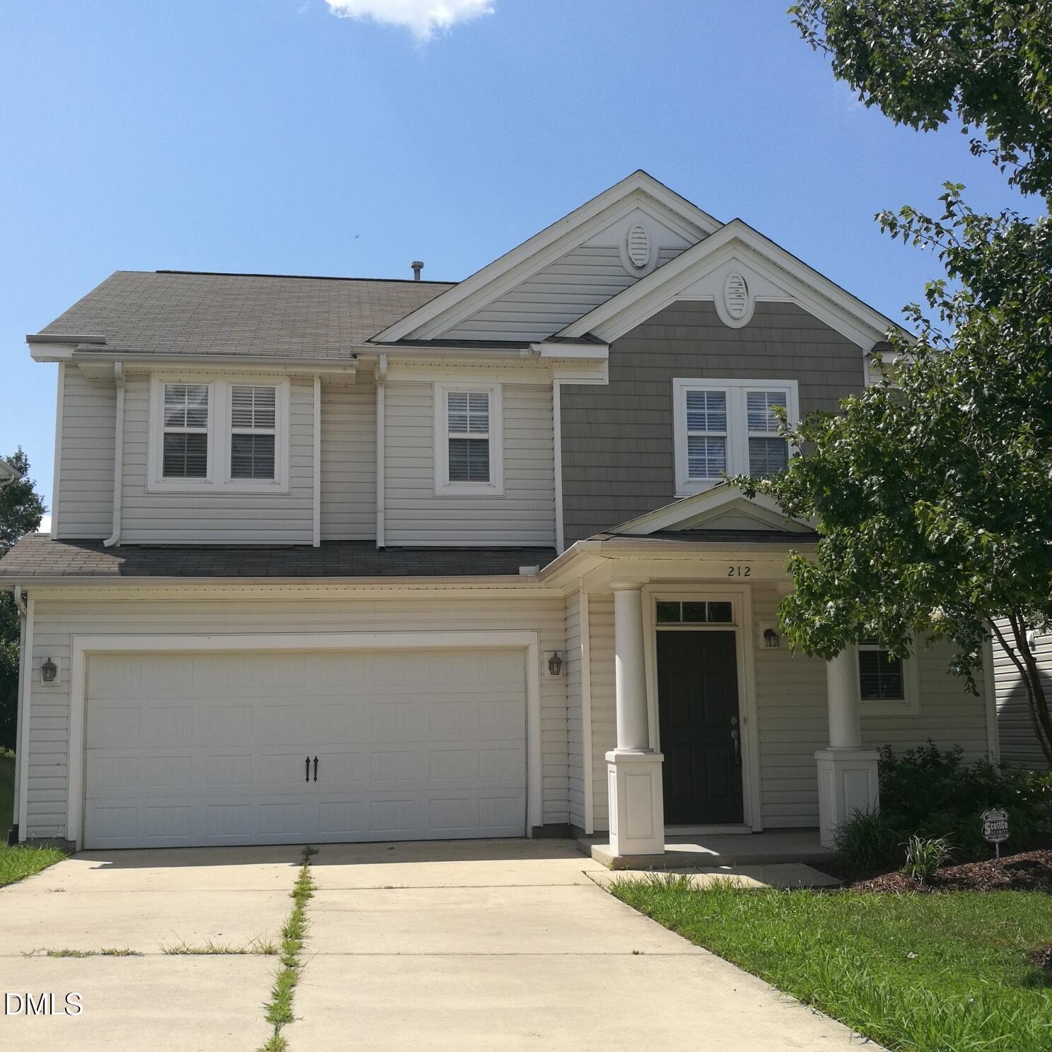 212 Northlands Drive Property Photo 1