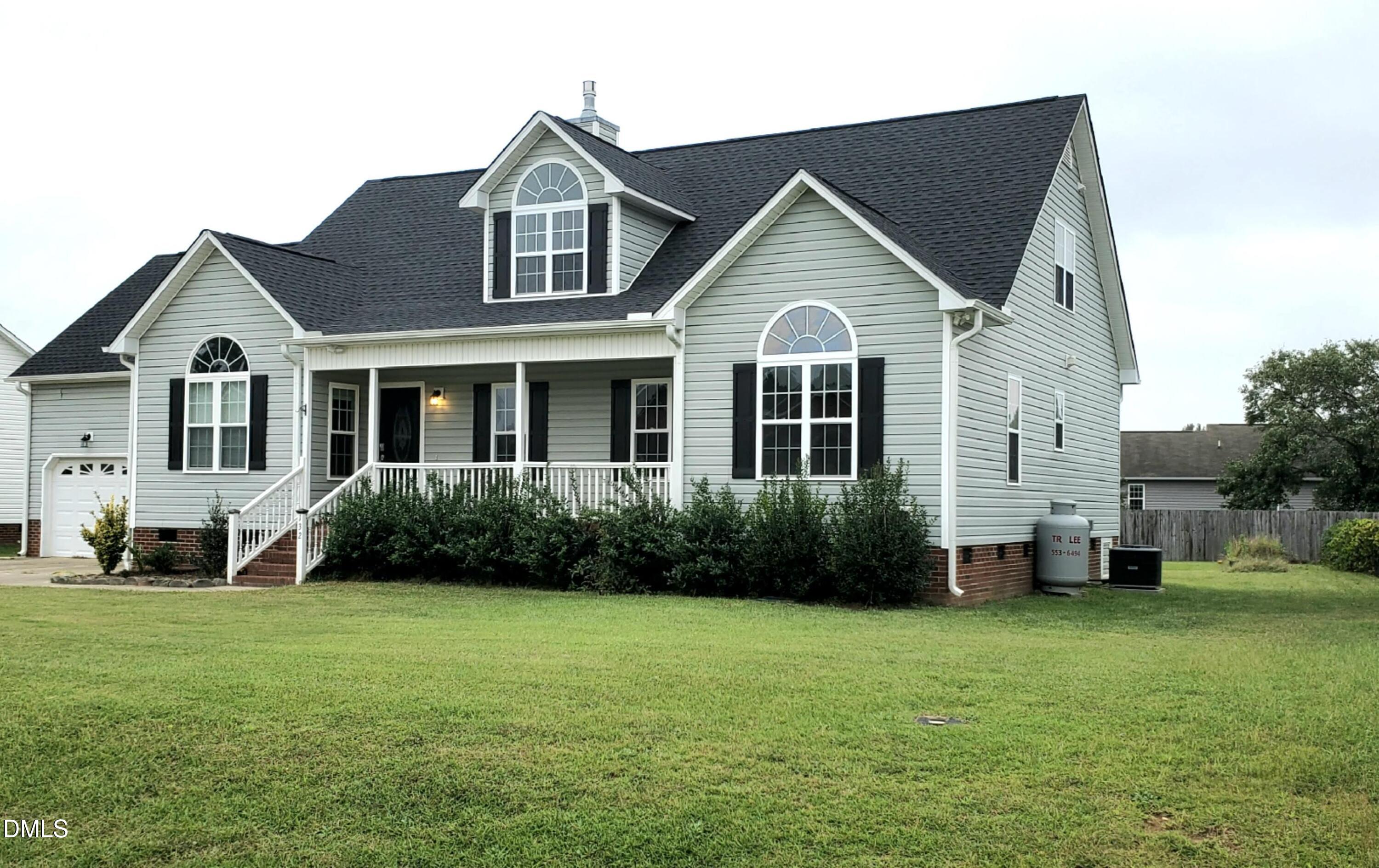 132 Woodglen Drive Property Photo 4