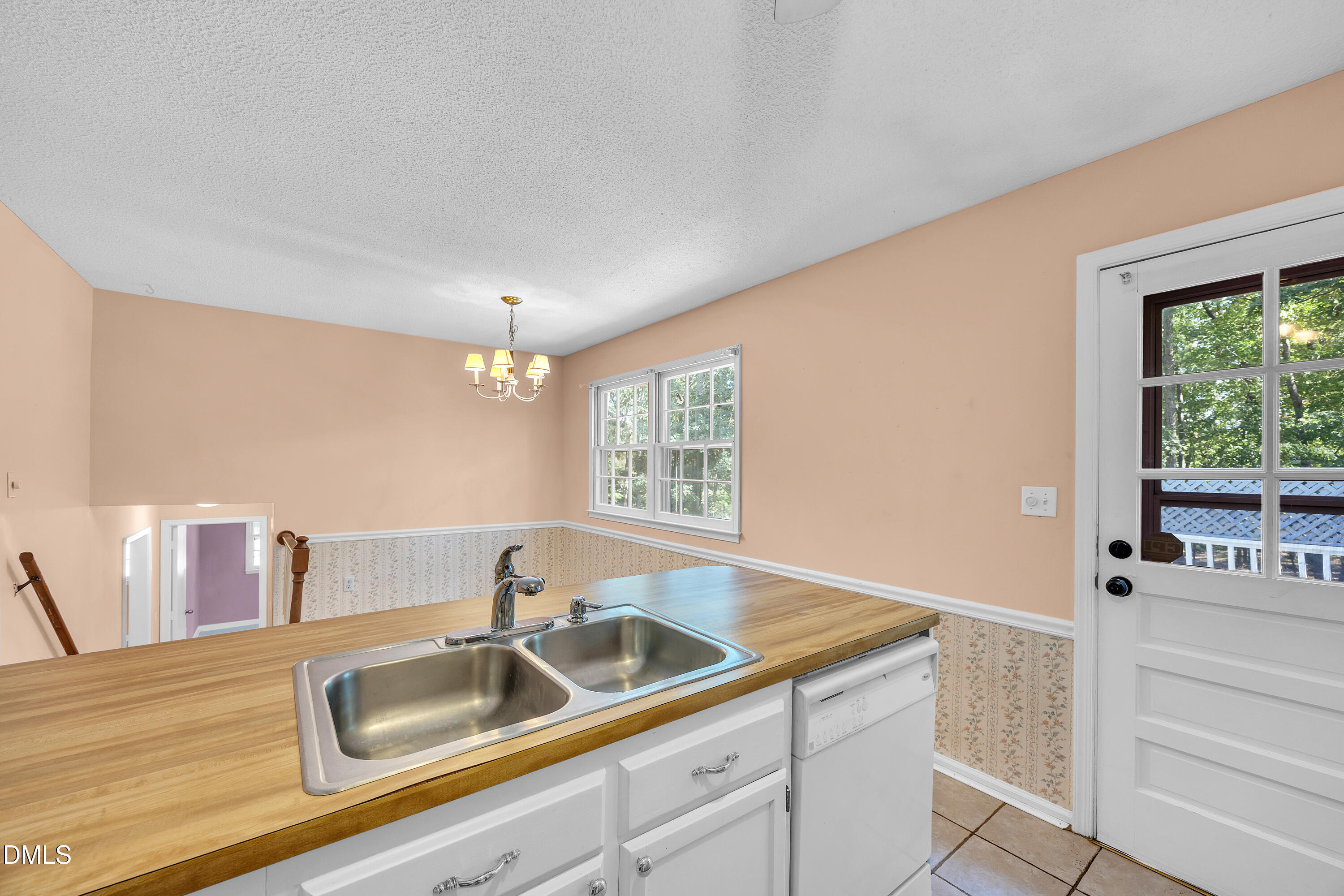 7808 Fairmont Court Property Photo 17