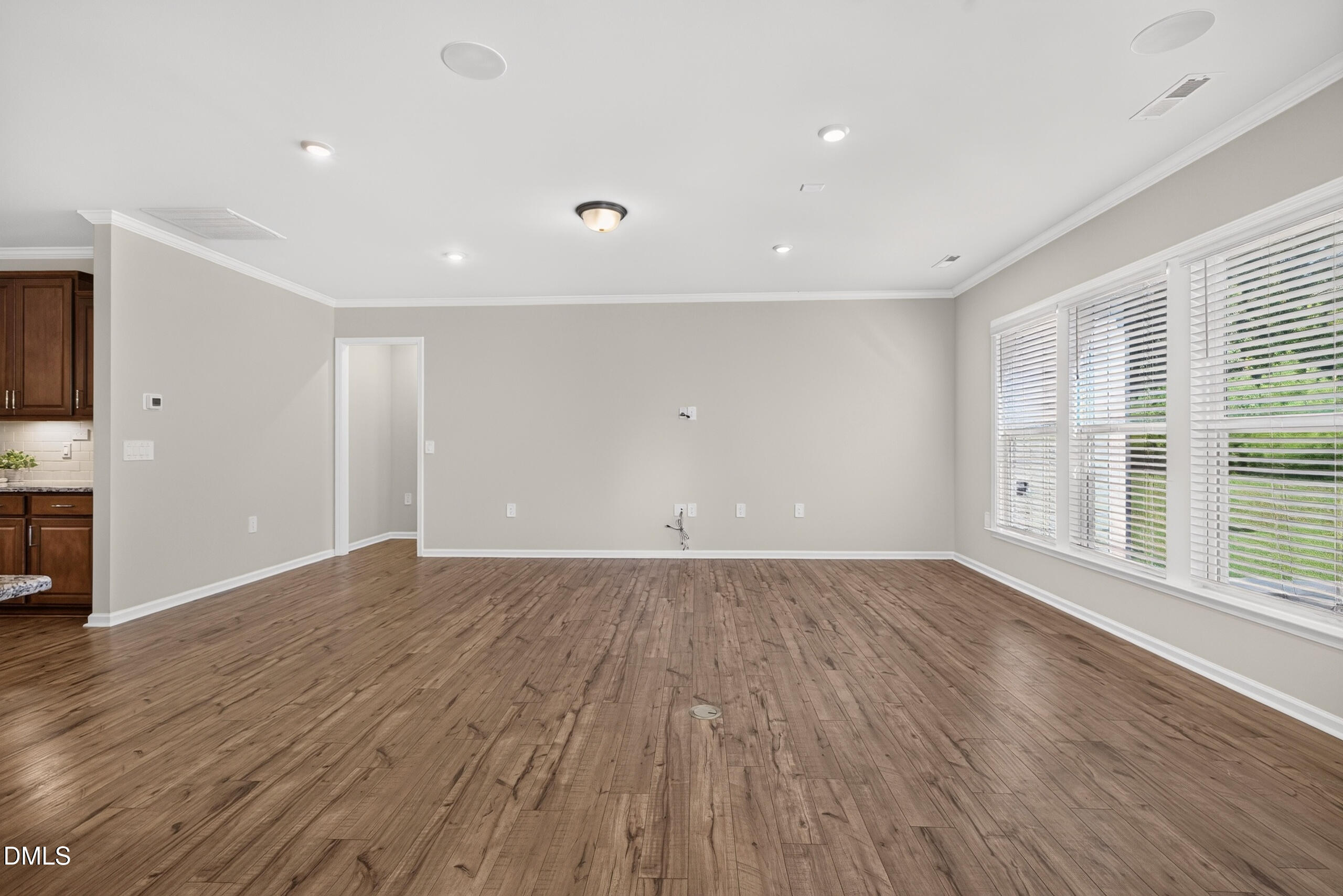 945 Coast Grade Street Property Photo 18