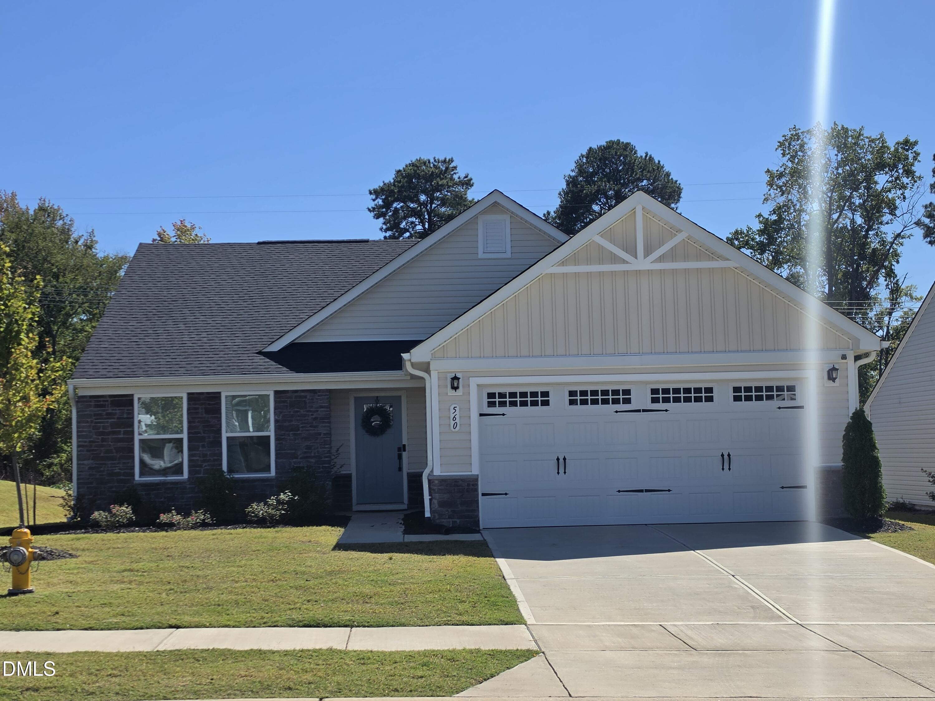 560 Nemesia Drive Property Photo 1