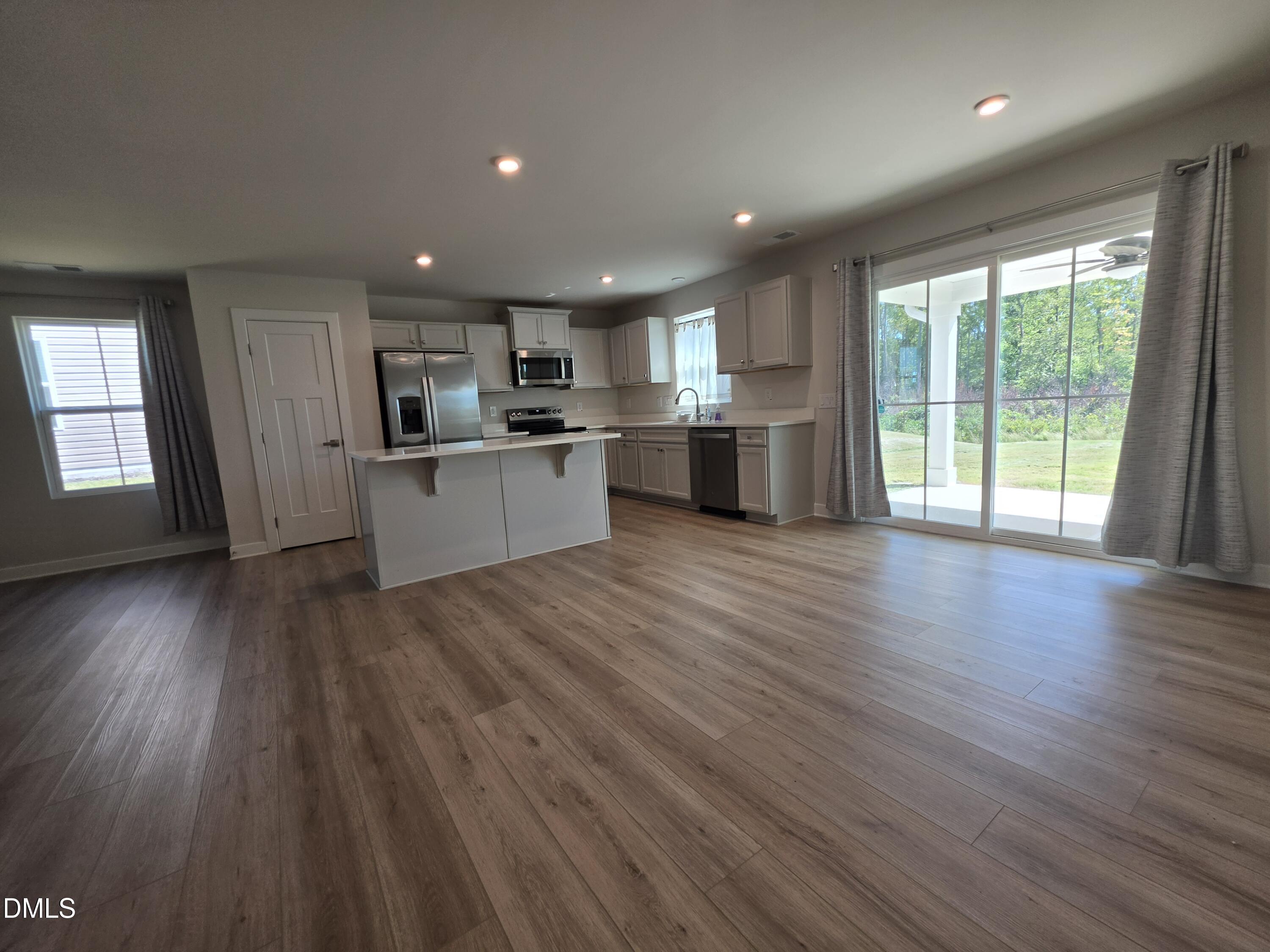 560 Nemesia Drive Property Photo 6