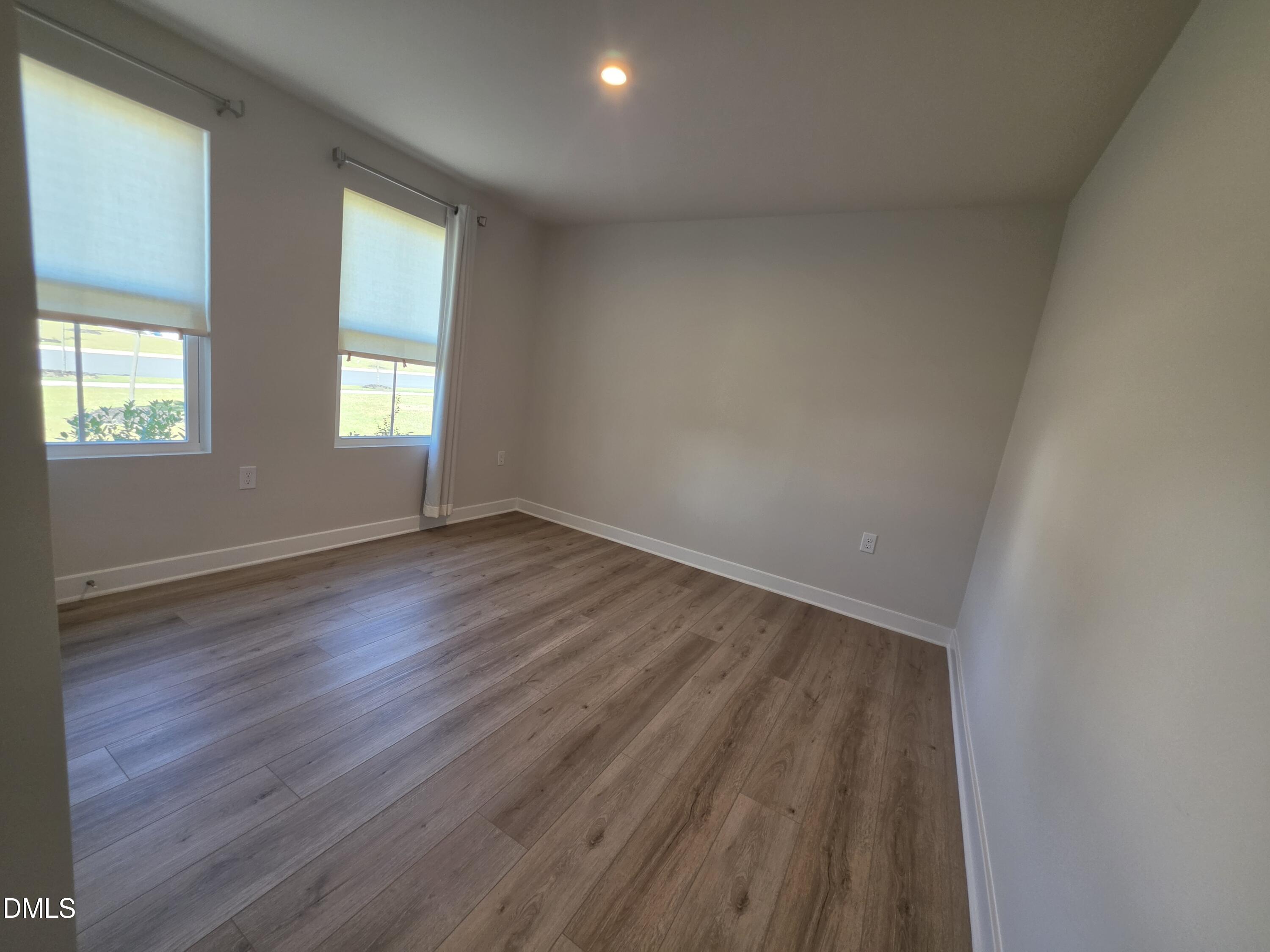 560 Nemesia Drive Property Photo 7